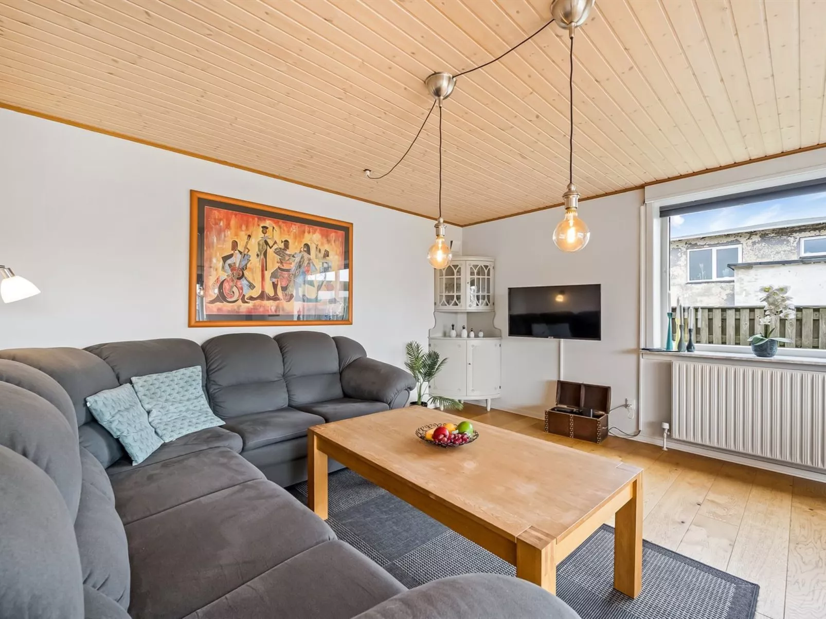 "Agne" - 400m from the sea-Drinnen