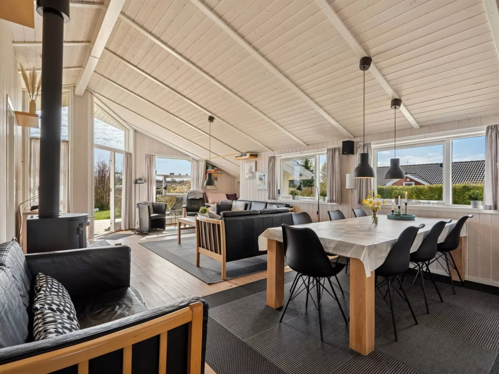 "Tjakko" - 700m from the sea-Inside