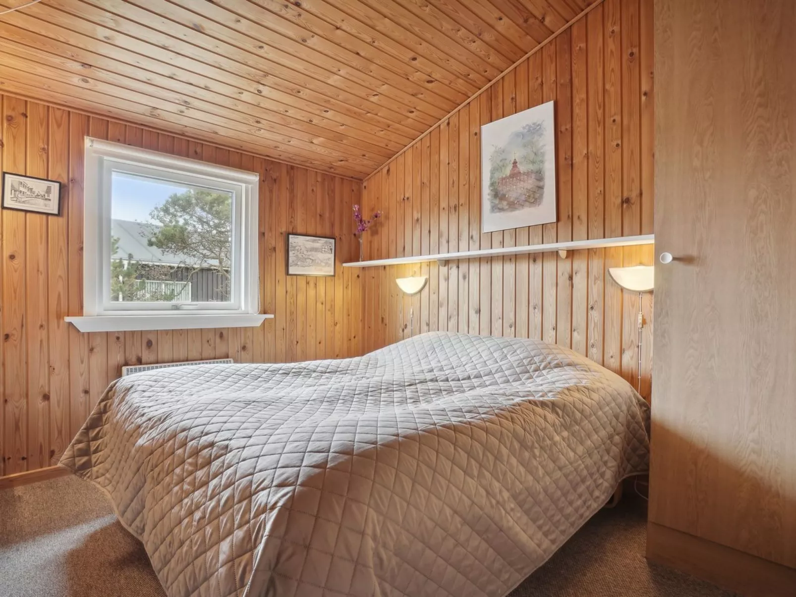 "Siri" - 400m from the sea-Dedans