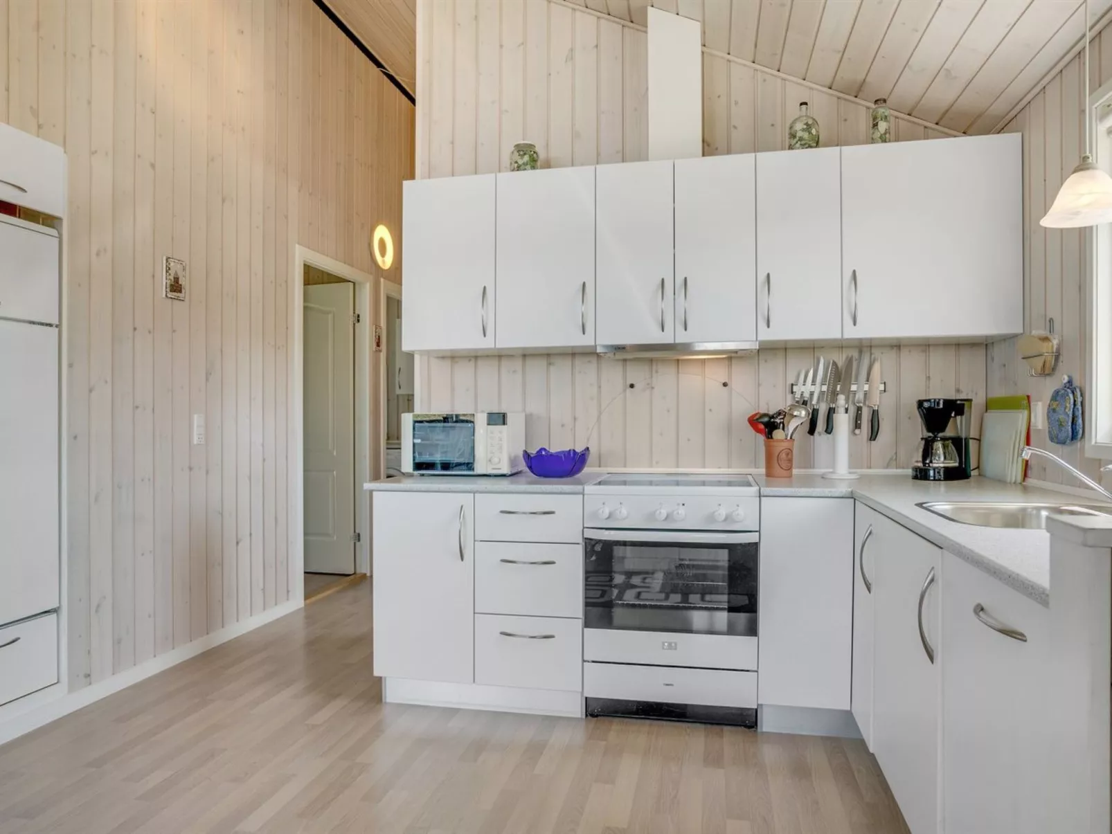 "Hubert" - 150m from the sea-Inside