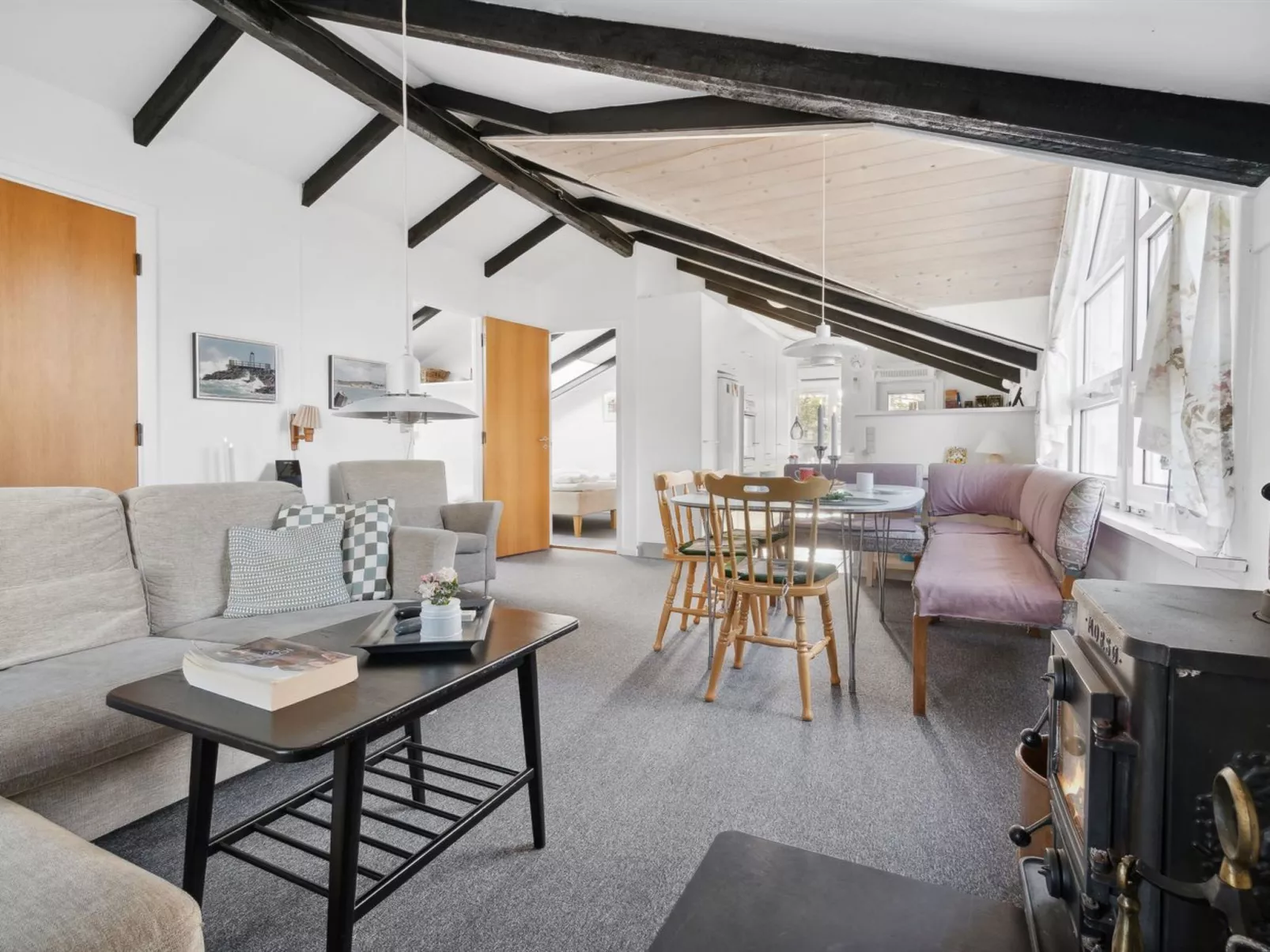 "Biriel" - 1km from the sea-Inside