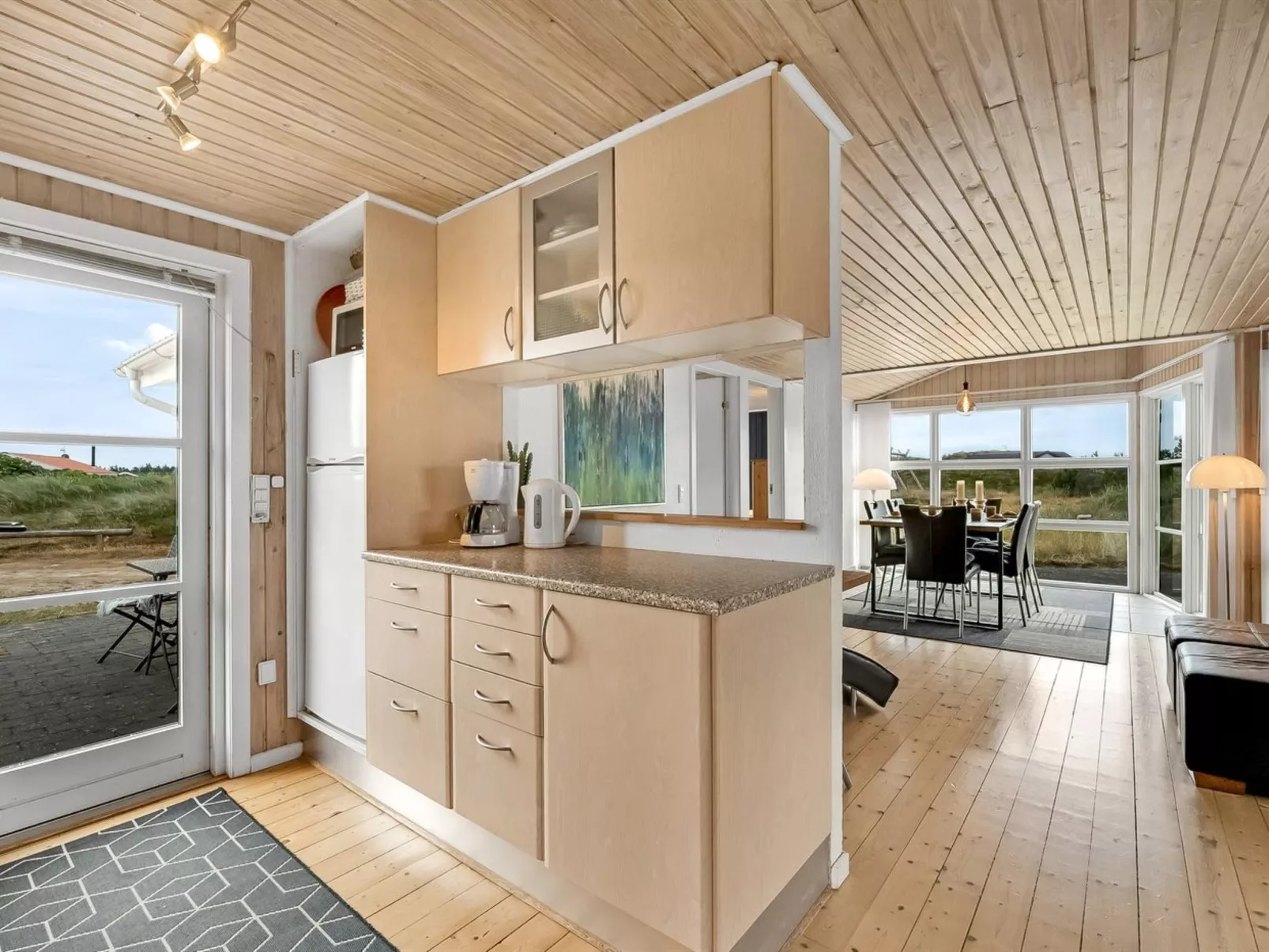 "Drifa" - 600m from the sea-Dedans