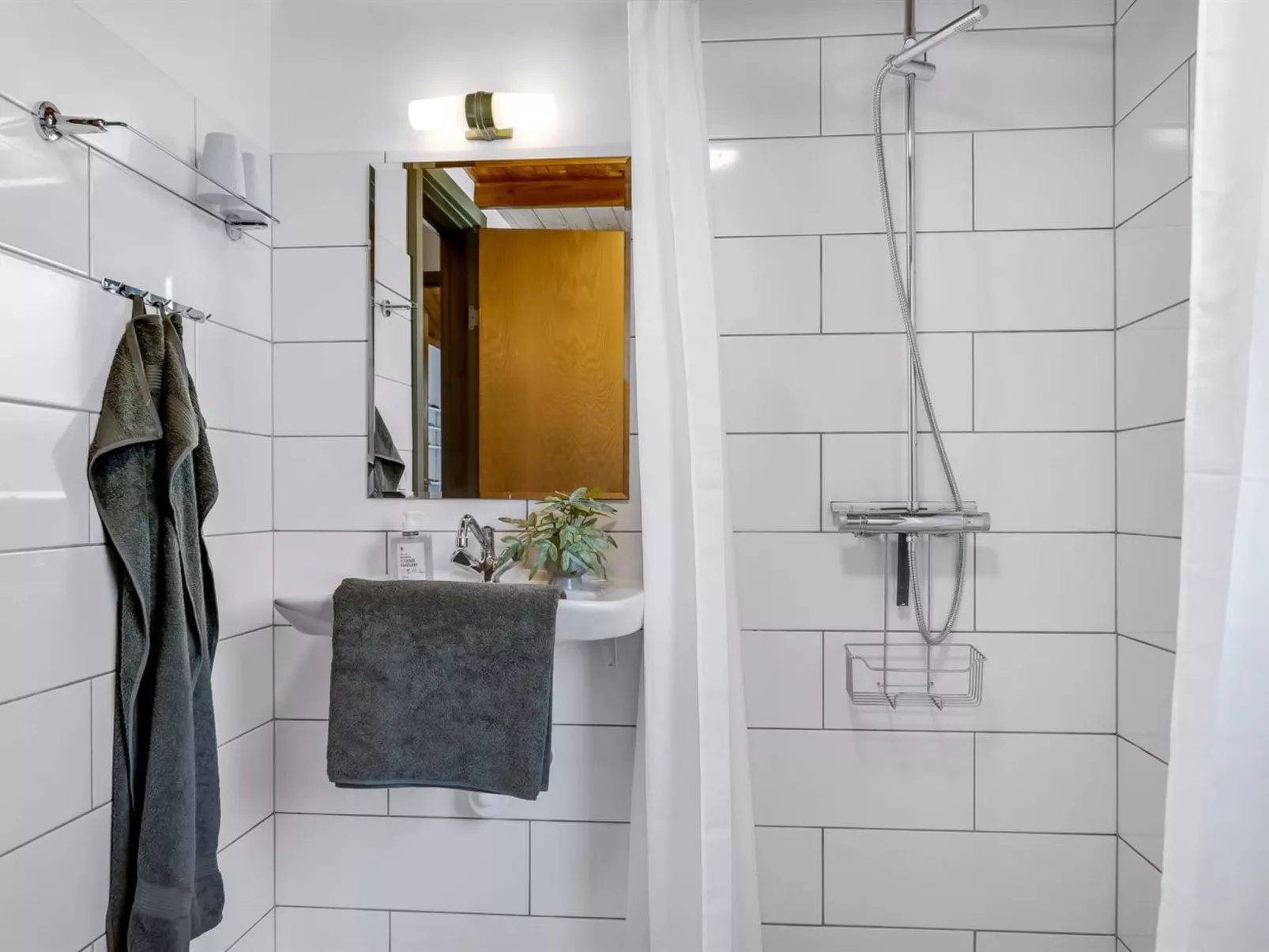 "Ehawee" - 350m from the sea-Dedans