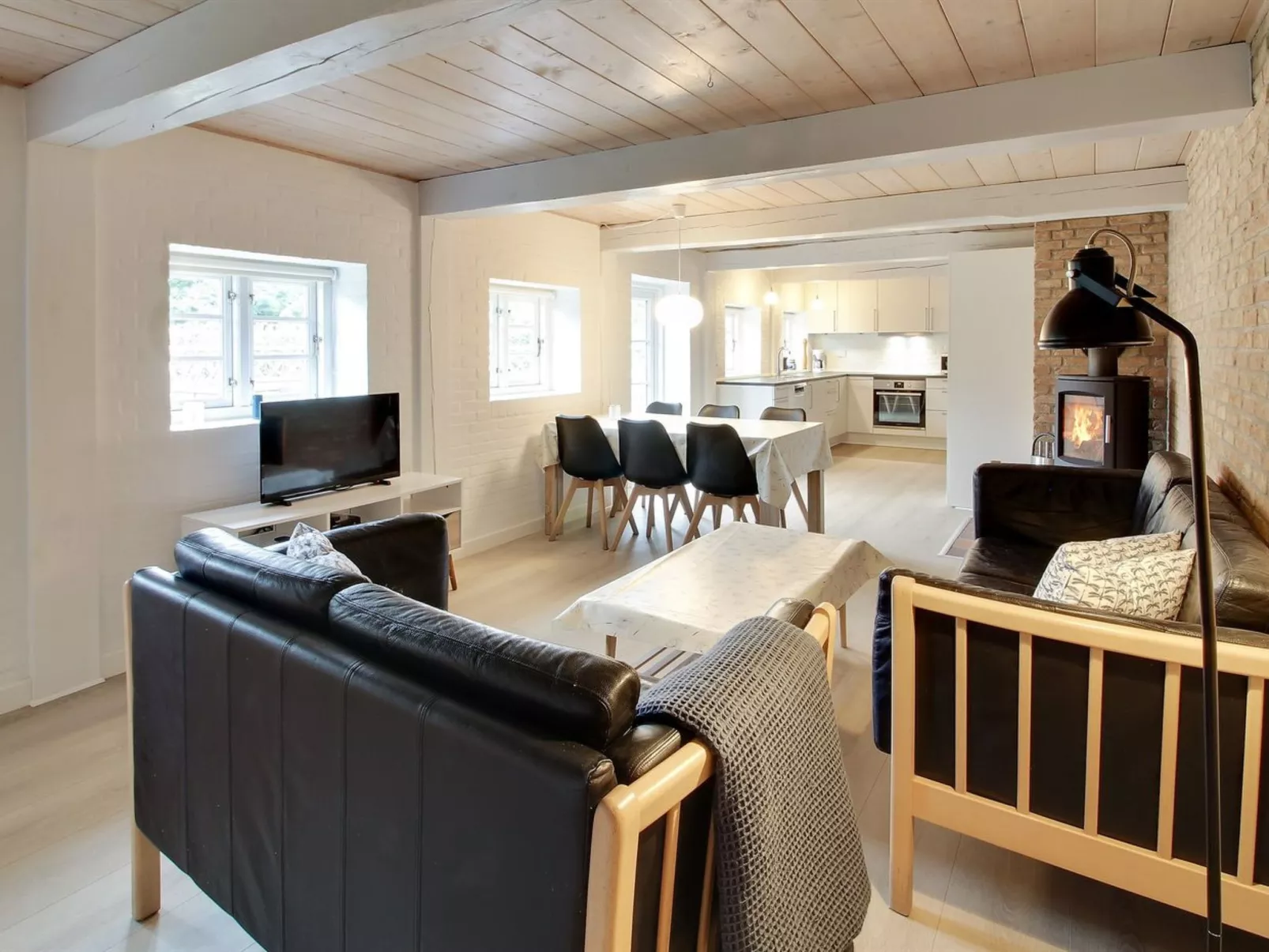 "Naili" - 3.1km from the sea-Dedans