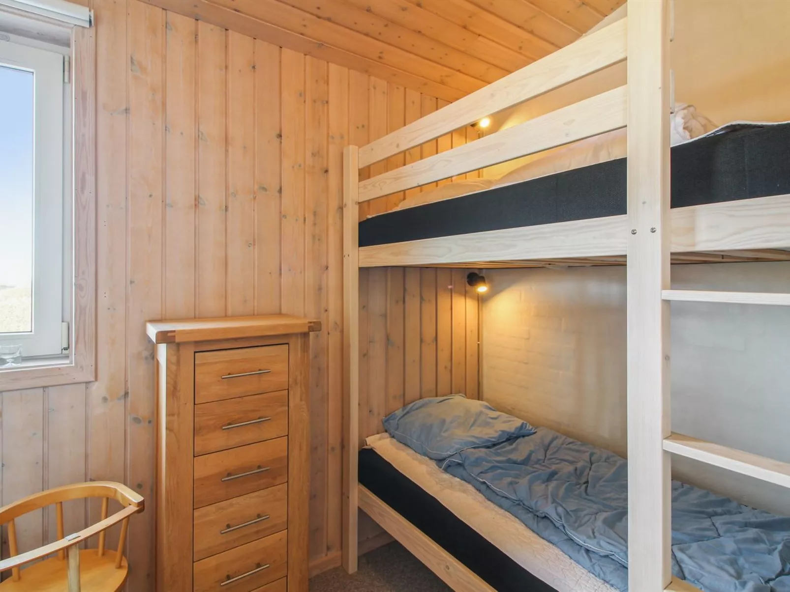 "Eyvin" - 100m from the sea-Inside