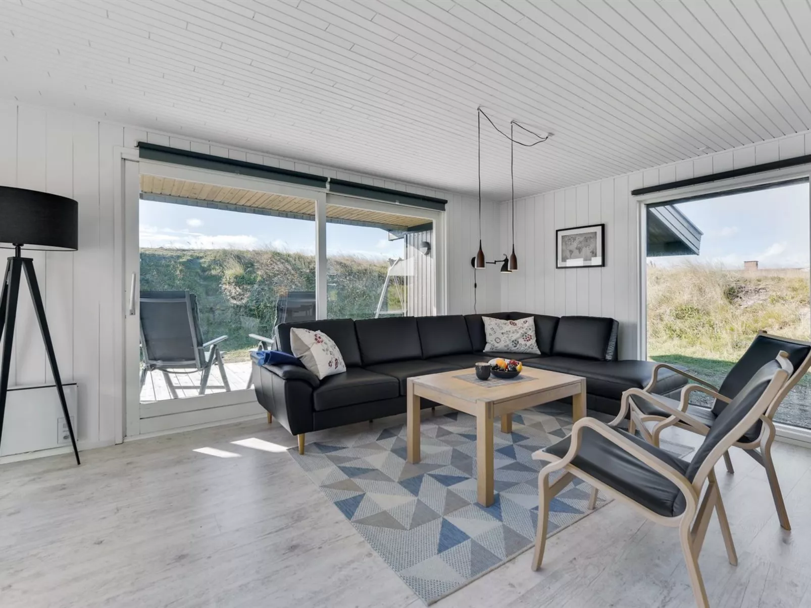 "Aiske" -  from the sea-Inside