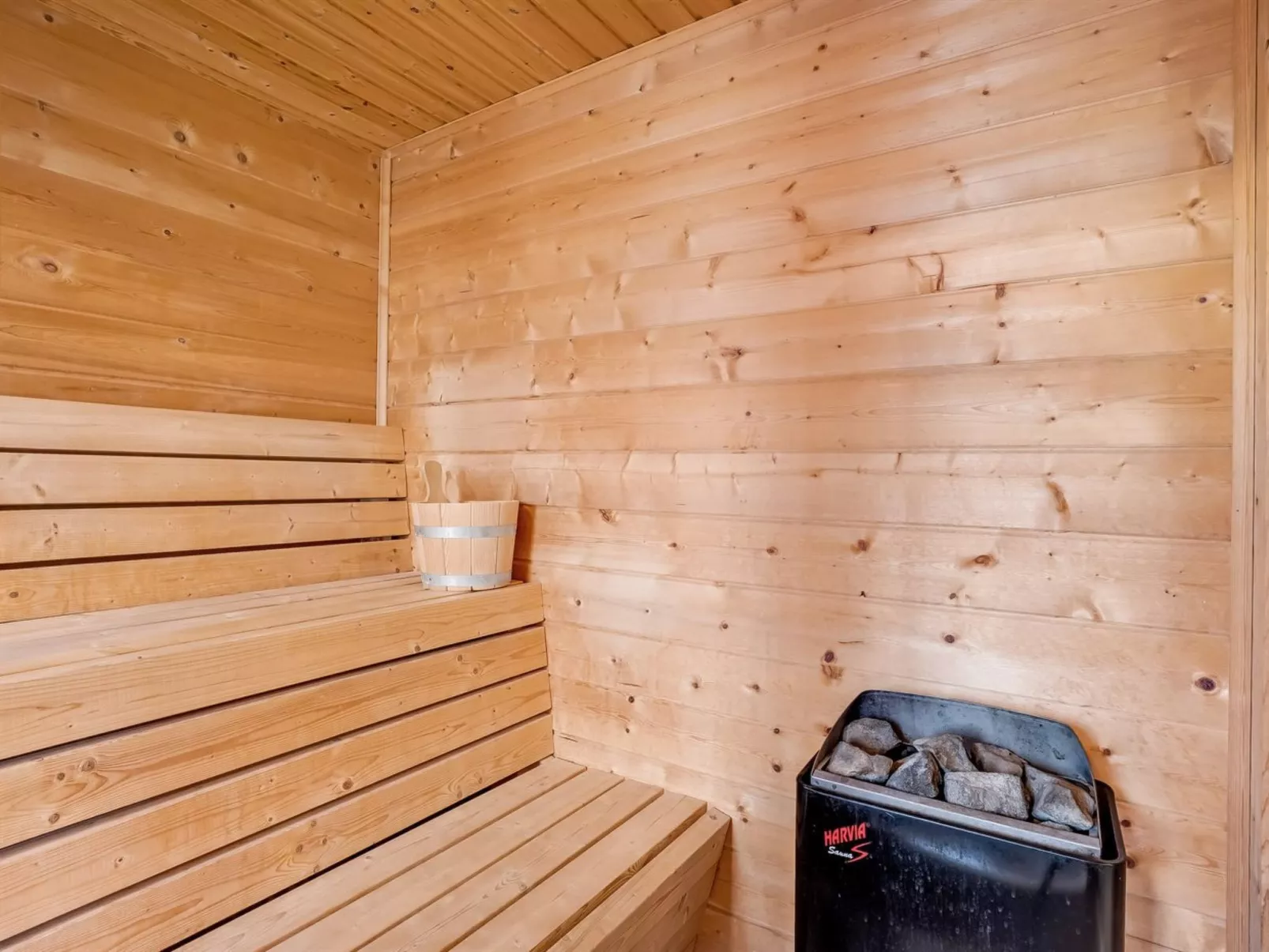 "Zişan" - 1.1km from the sea-Inside