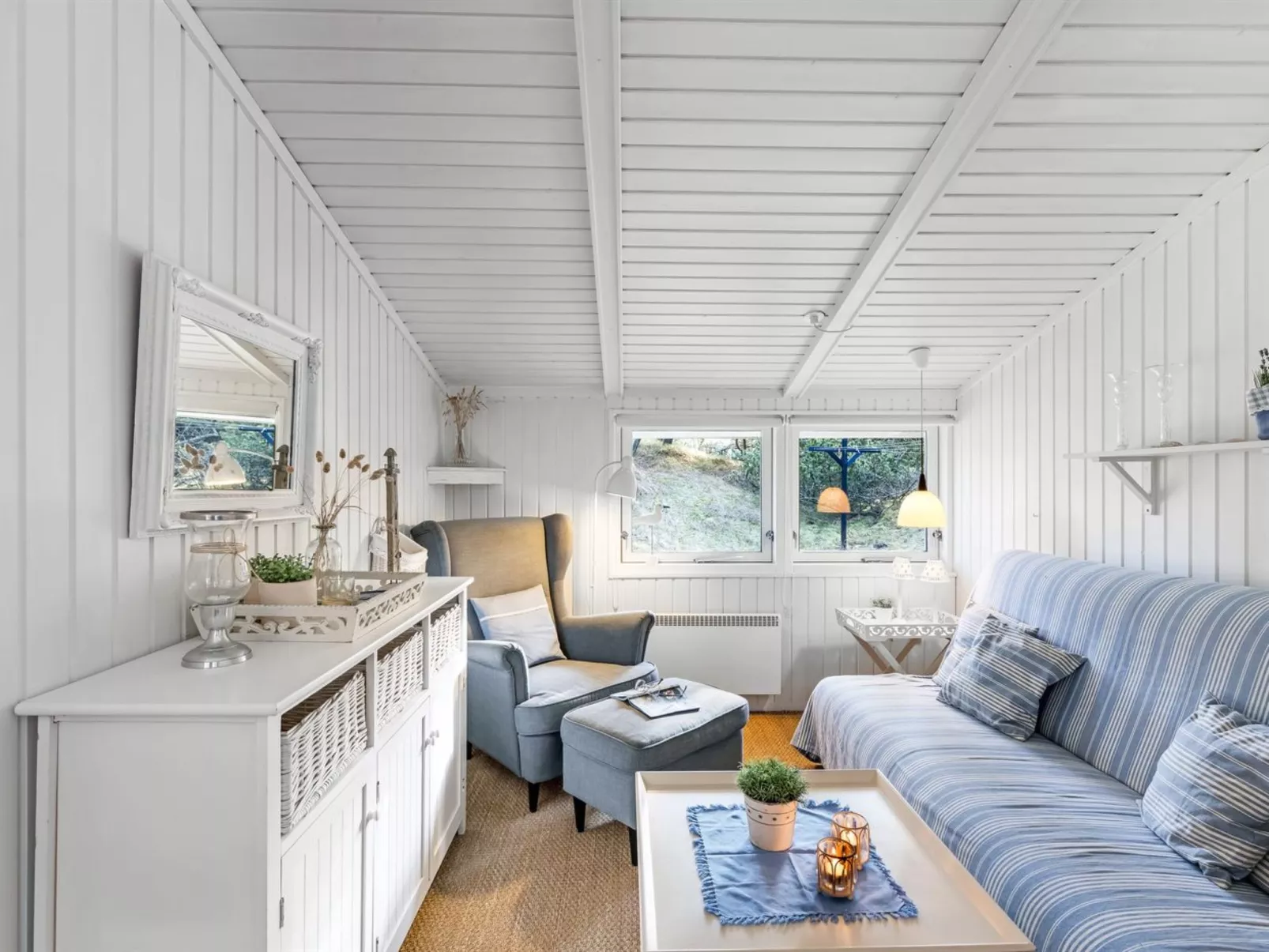 "Galathea" - 800m from the sea-Drinnen