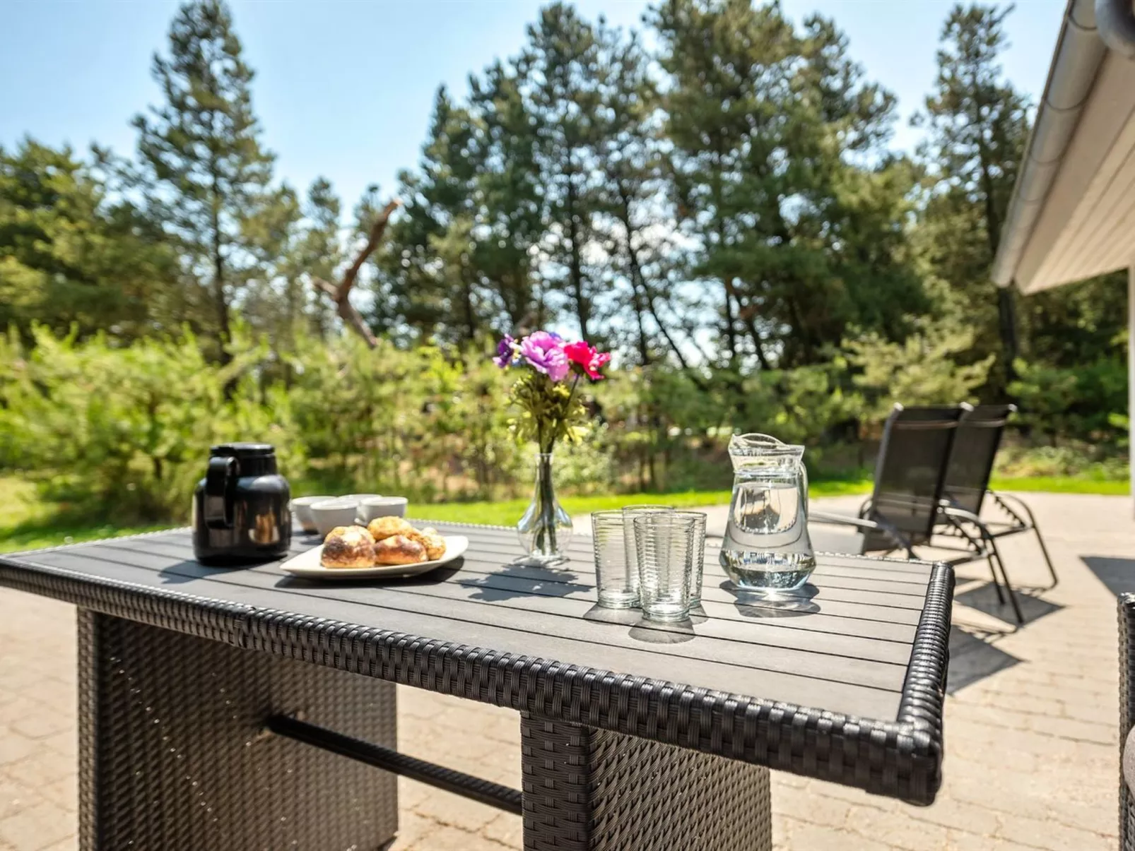 "Jonas" - 2.4km from the sea-Outside