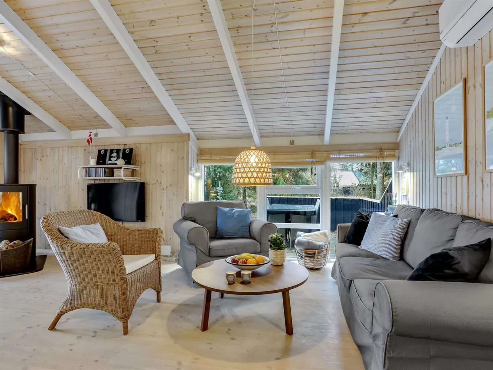 "Berenice" - 250m from the sea-Drinnen