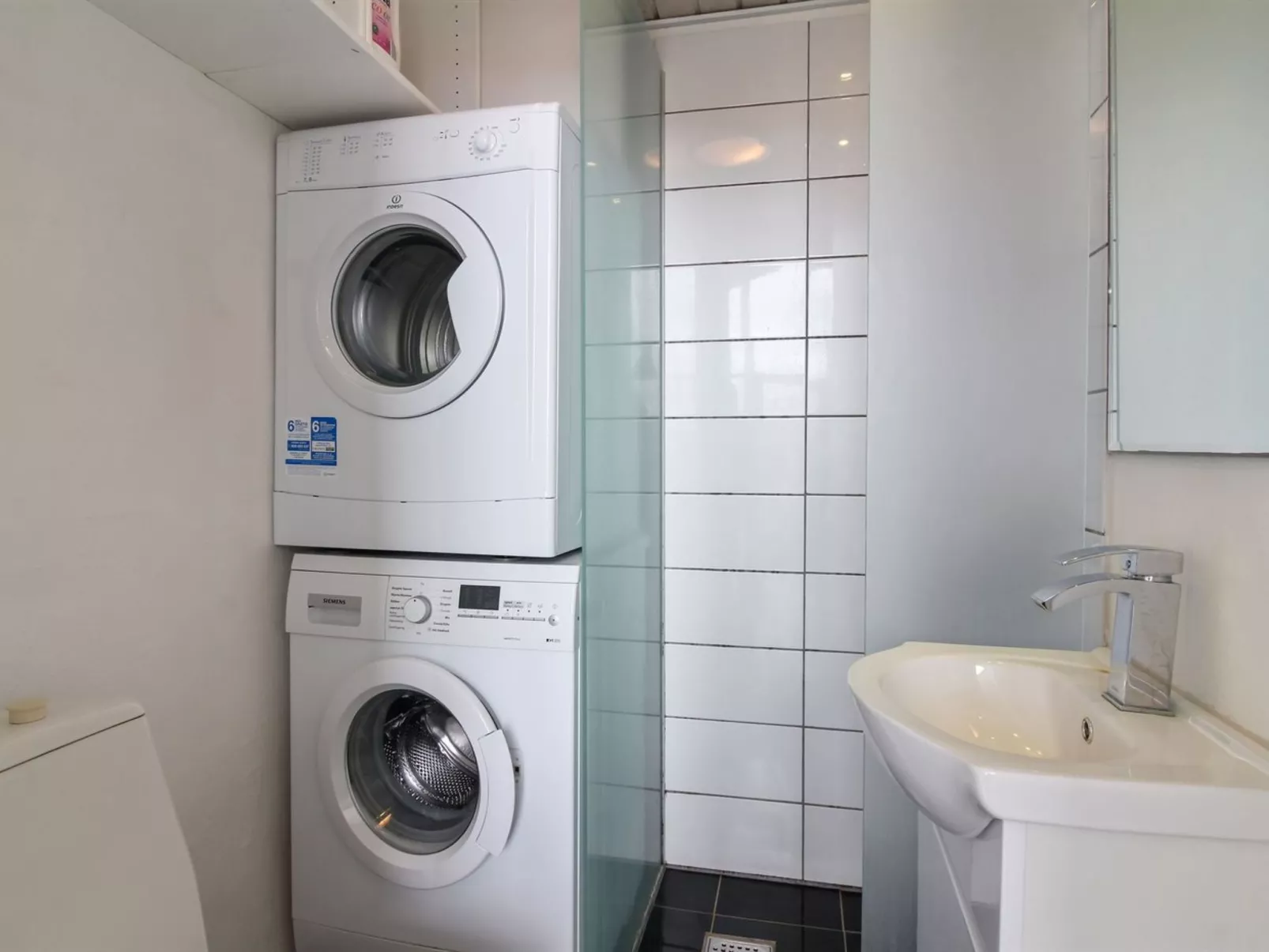 "Judeth" - 300m from the sea-Dedans