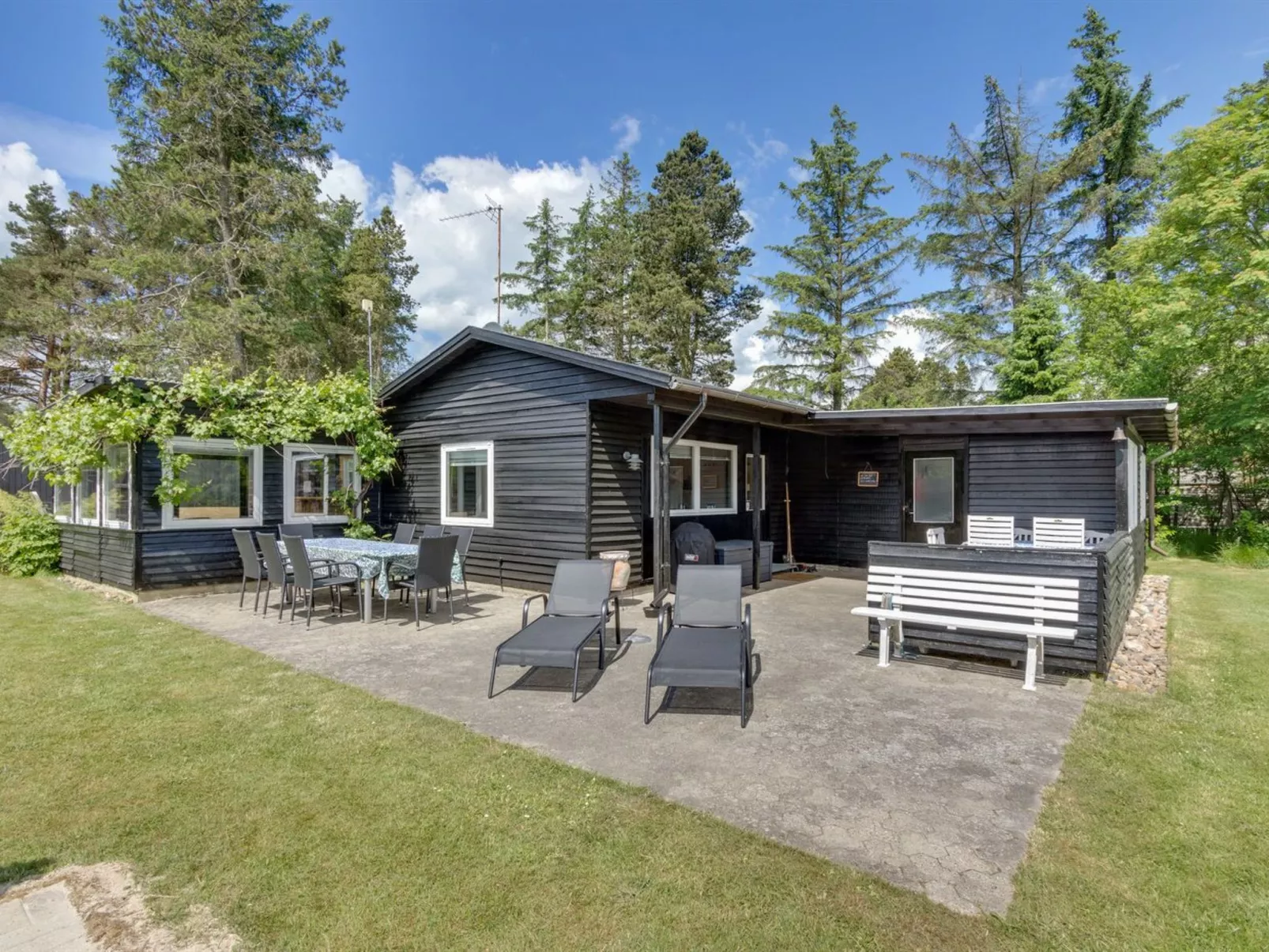 "Annamie" - 650m from the sea-Draußen