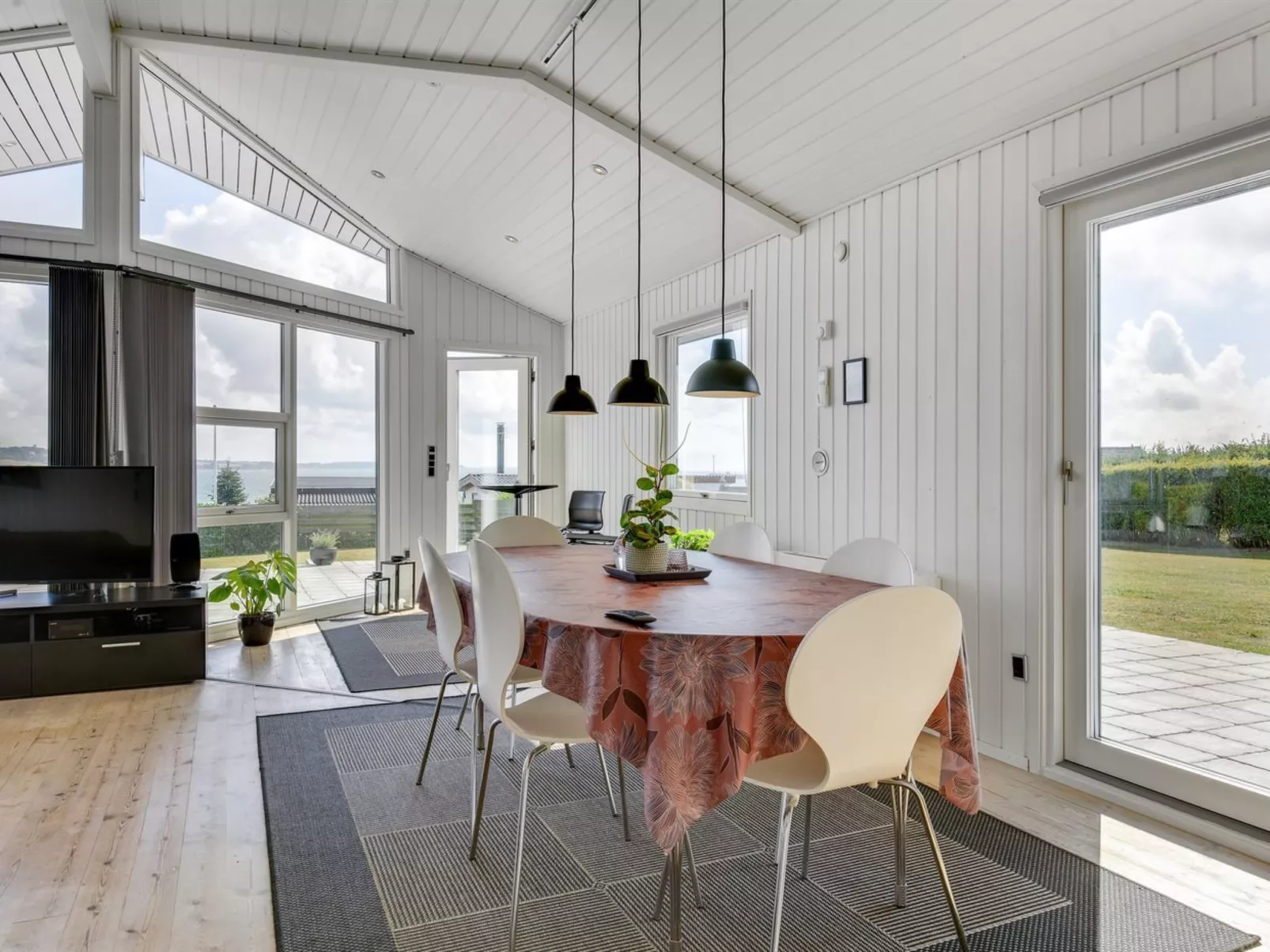 "Beowulf" - 200m from the sea-Inside