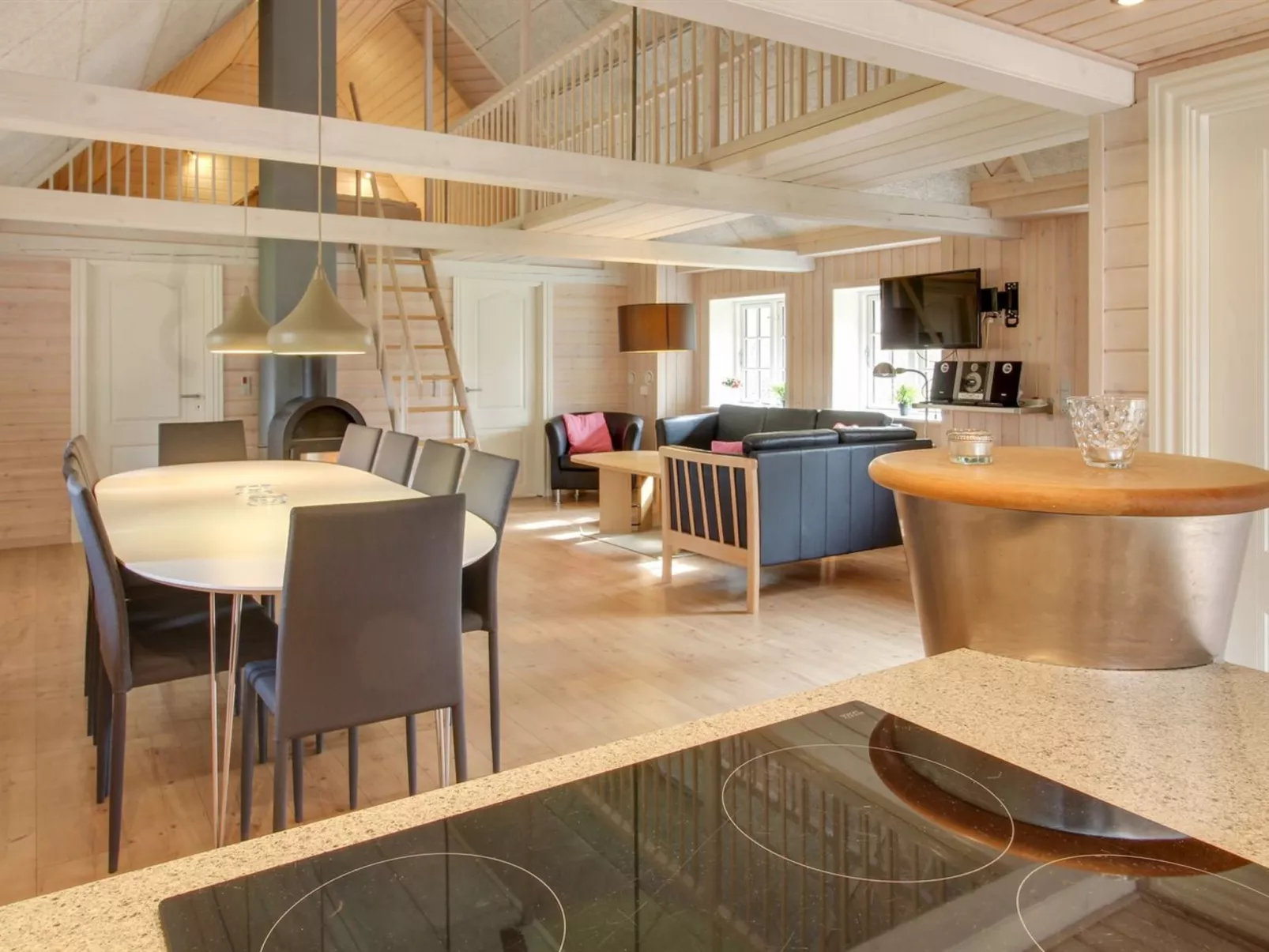 "Gudmund" - 3.9km from the sea-Inside