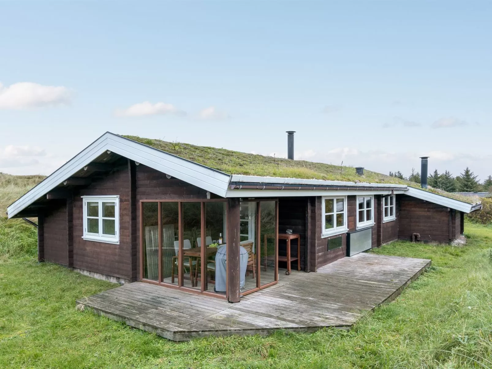 "Thrym" - 900m from the sea-Outside