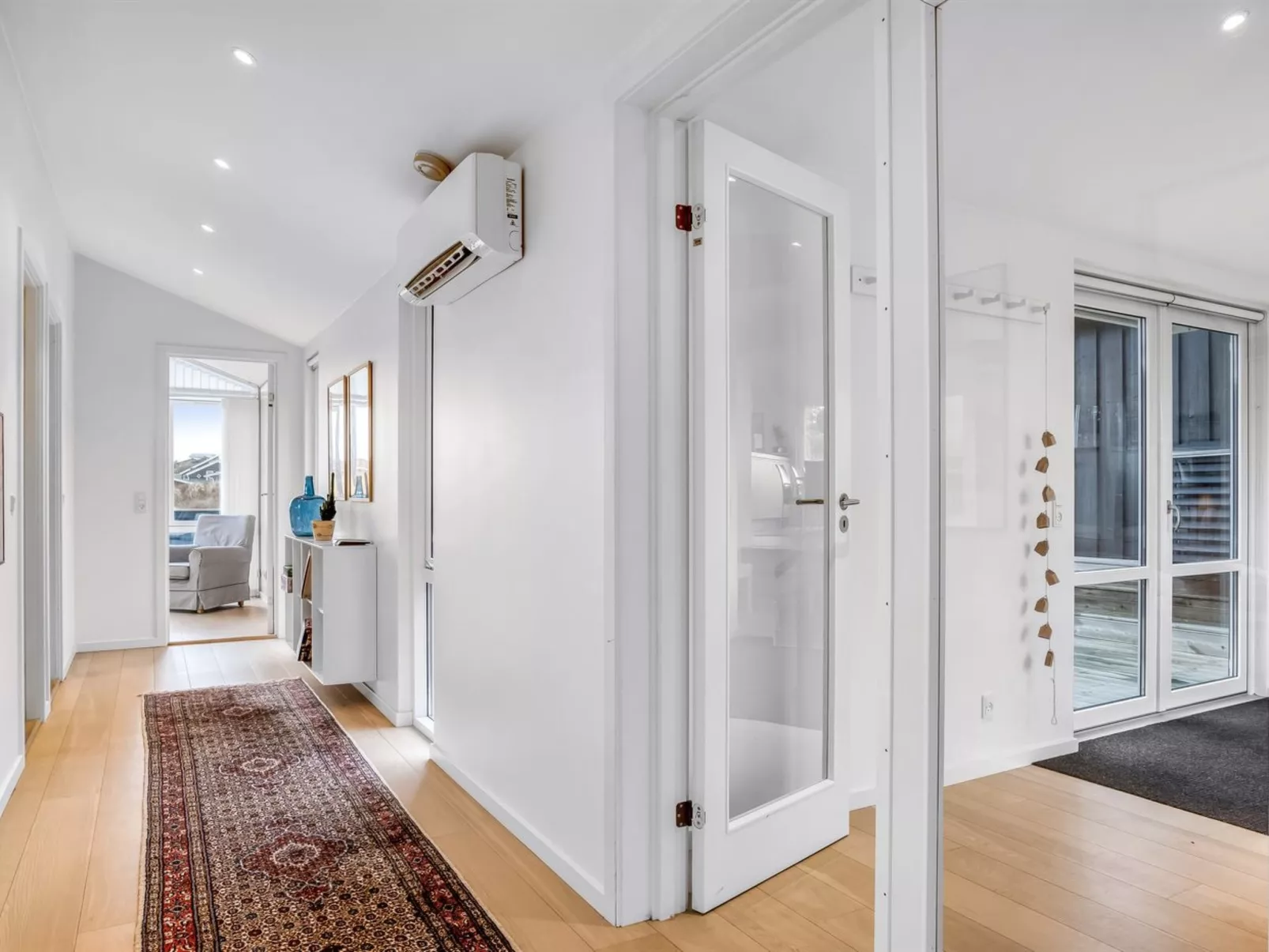 "Eileen" - 300m from the sea-Drinnen