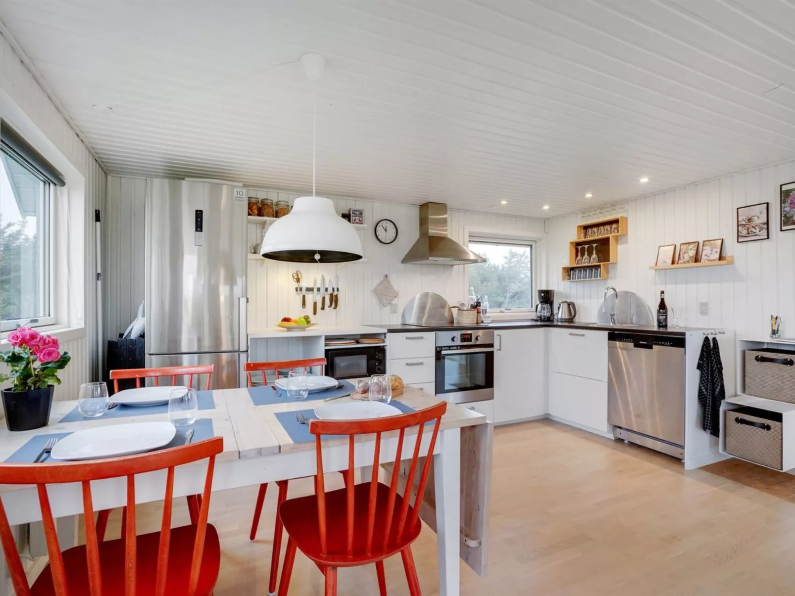 "Carelle" - 300m from the sea-Inside