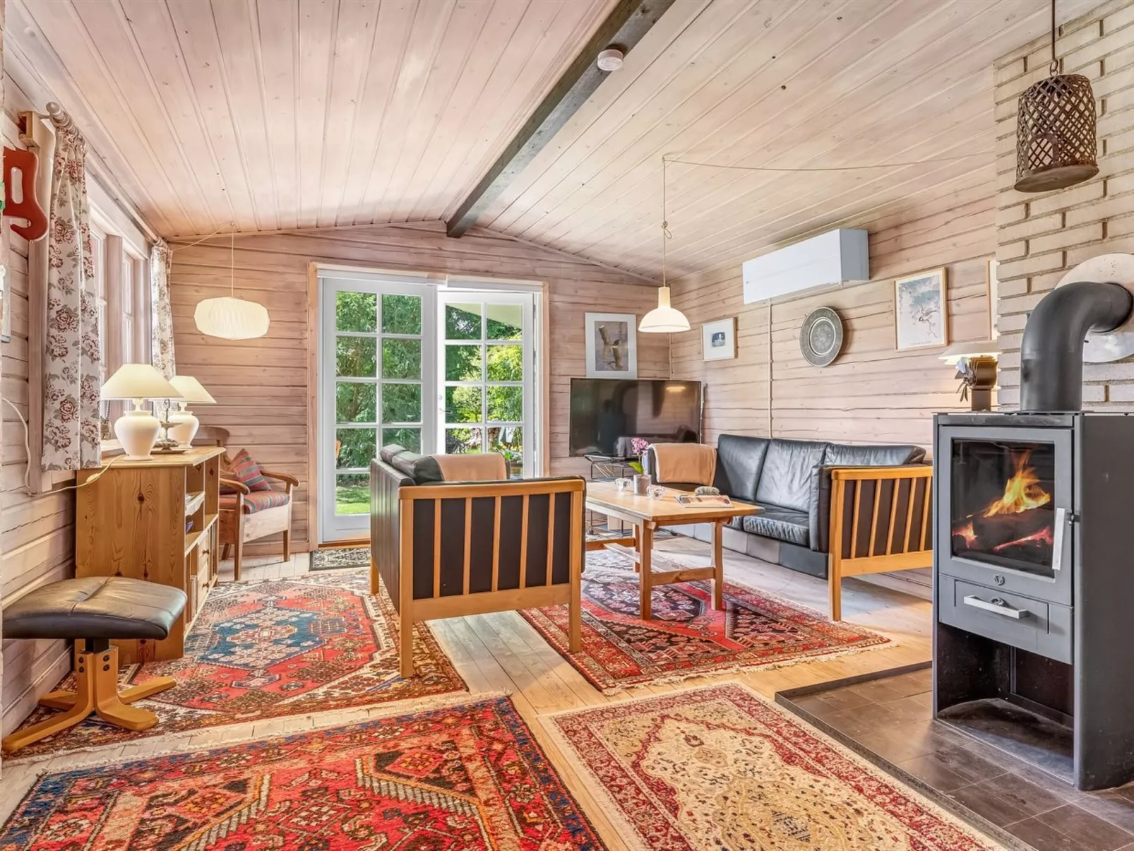 "Berit" - 700m from the sea-Drinnen