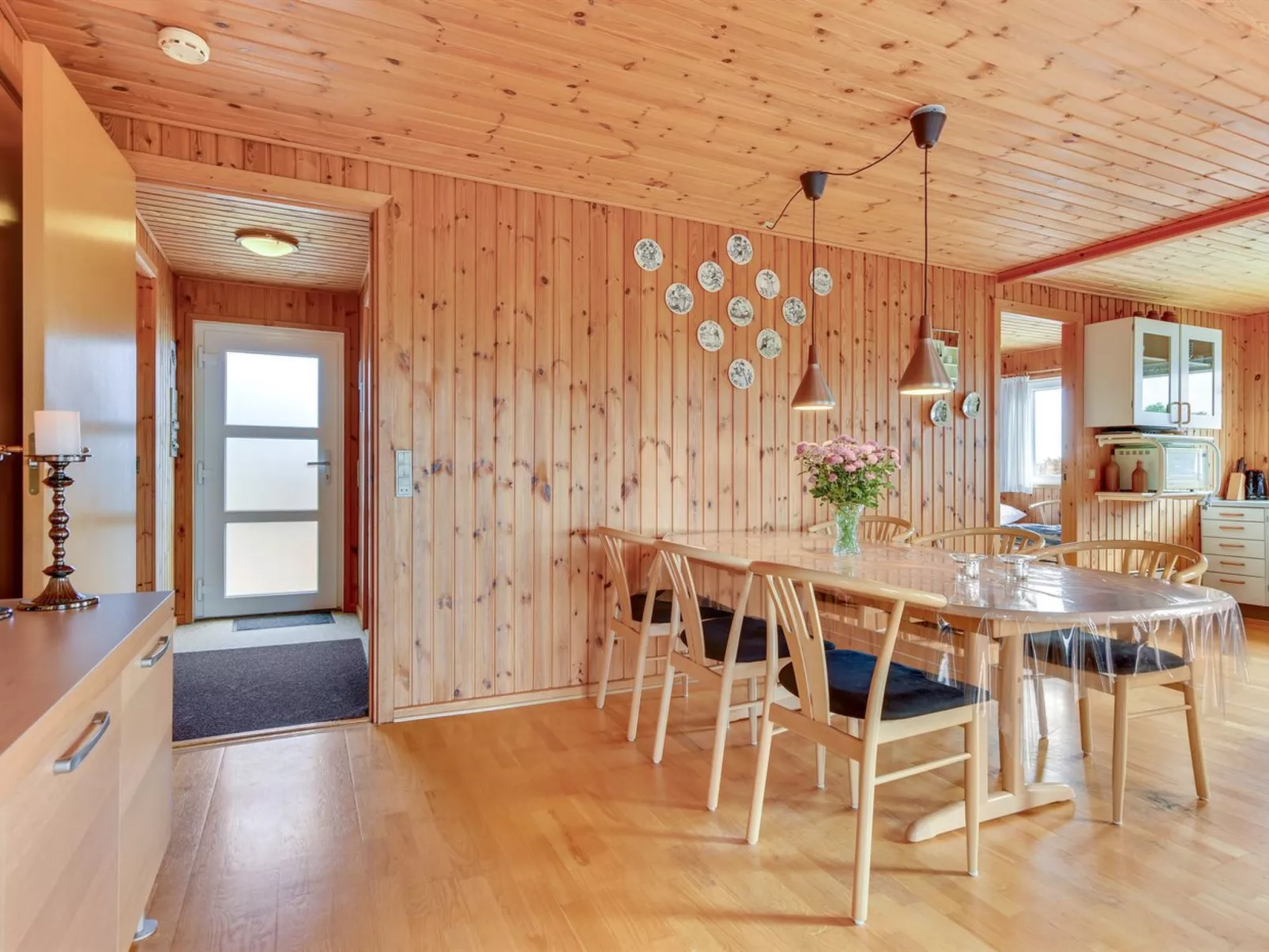 "Ellyn" - 500m from the sea-Drinnen