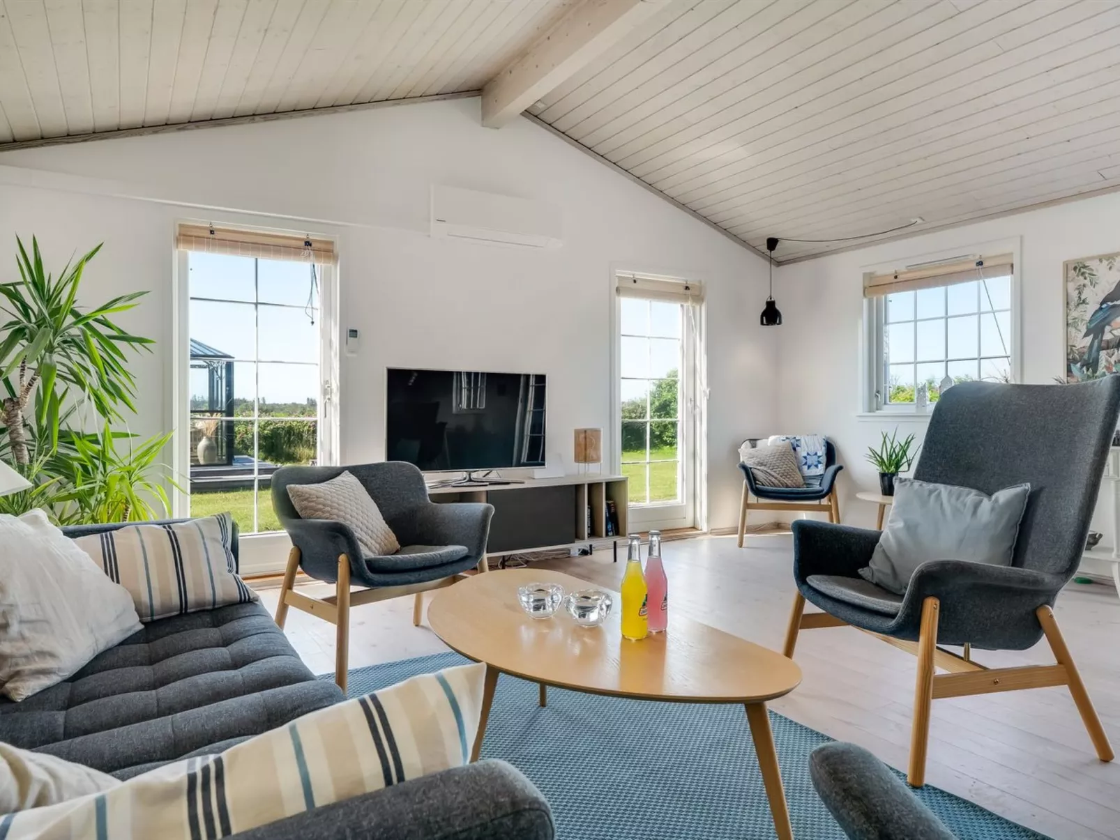 "Mata" - 700m from the sea-Inside