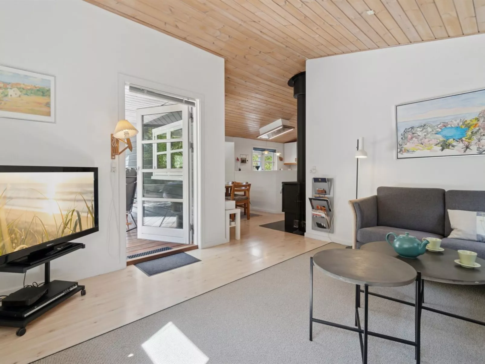 "Hallgerd" - 800m from the sea-Inside