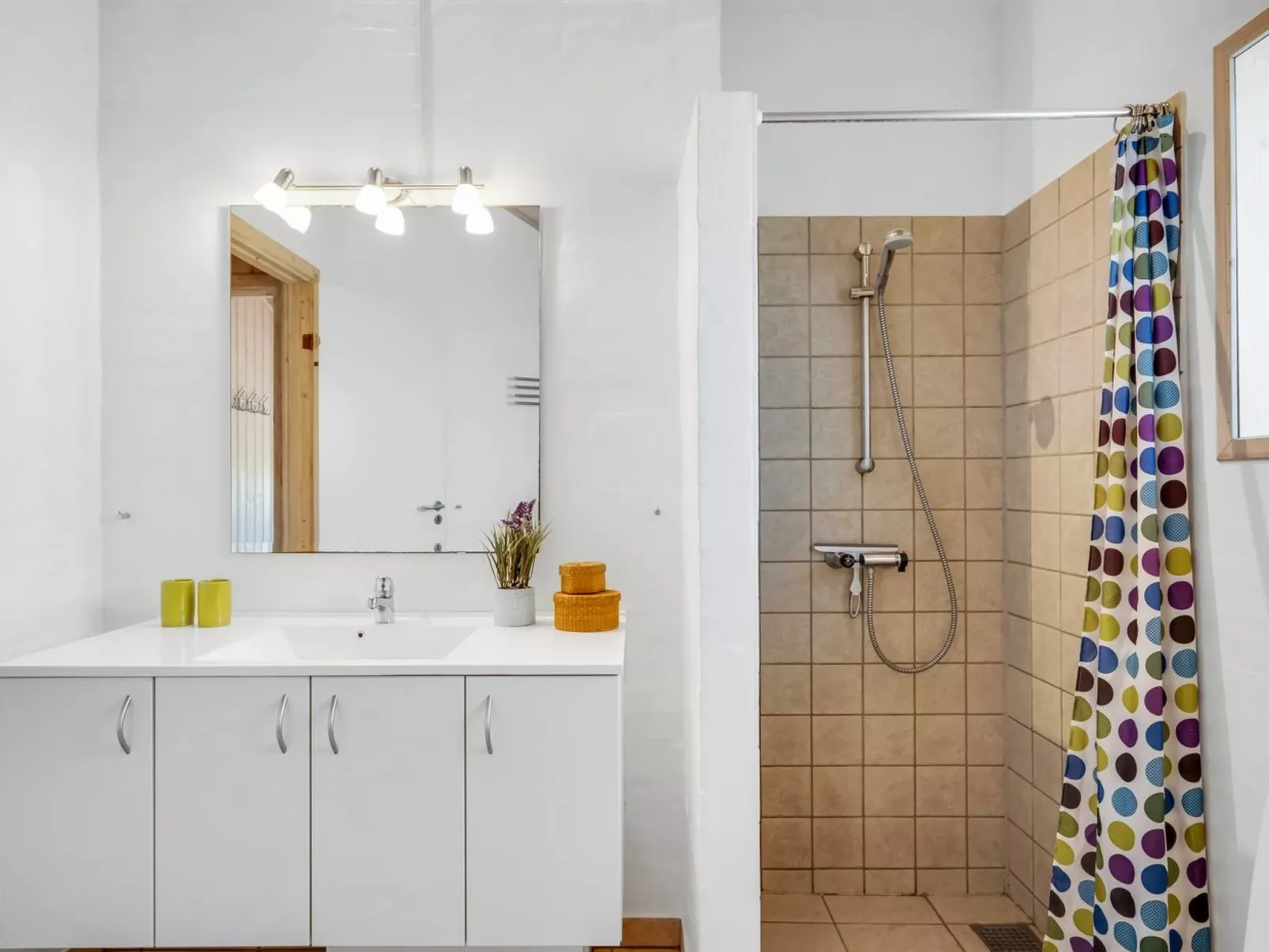 "Oskarvine" - 900m from the sea-Inside