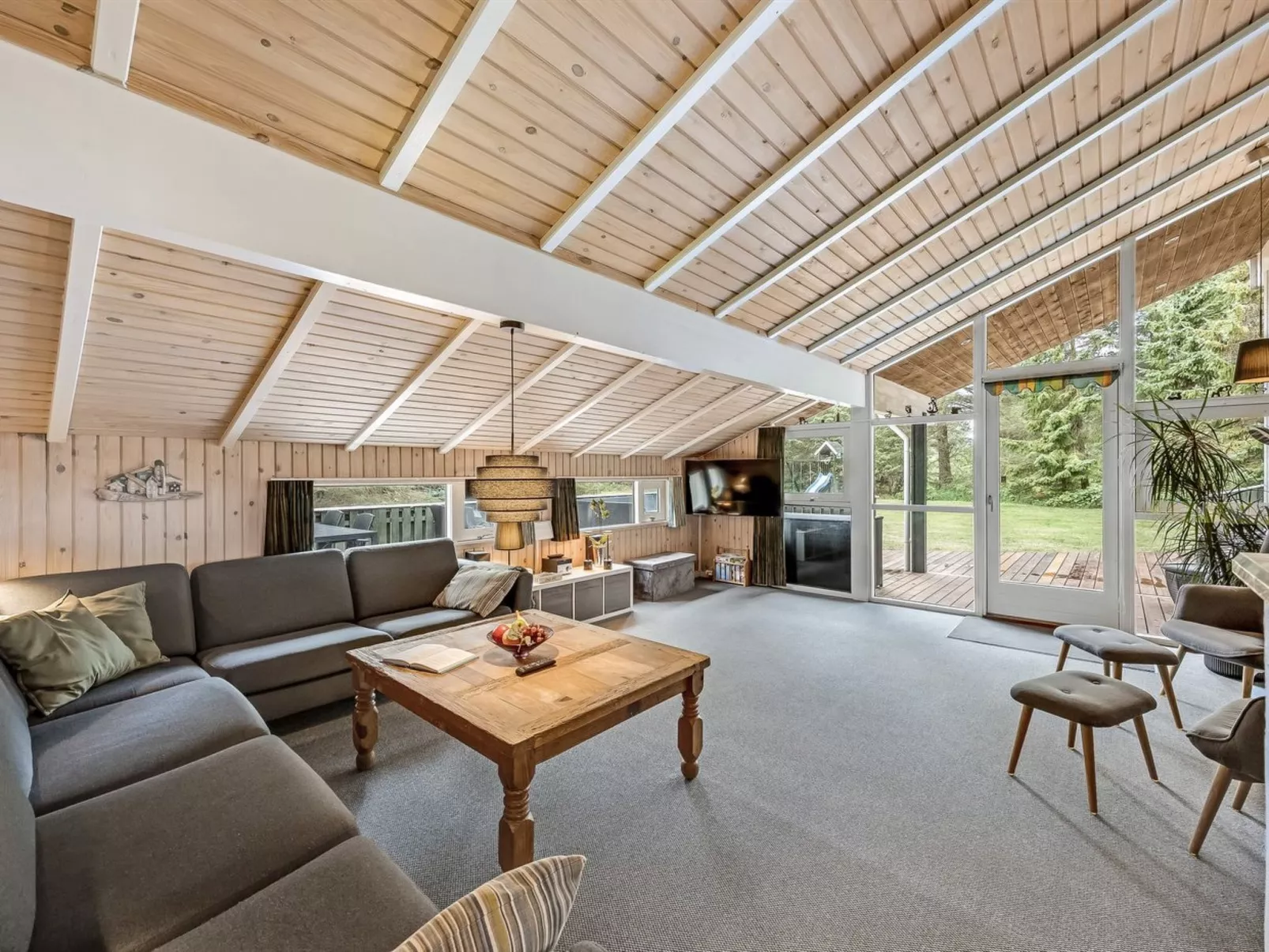 "Sunneva" - 1km from the sea-Drinnen