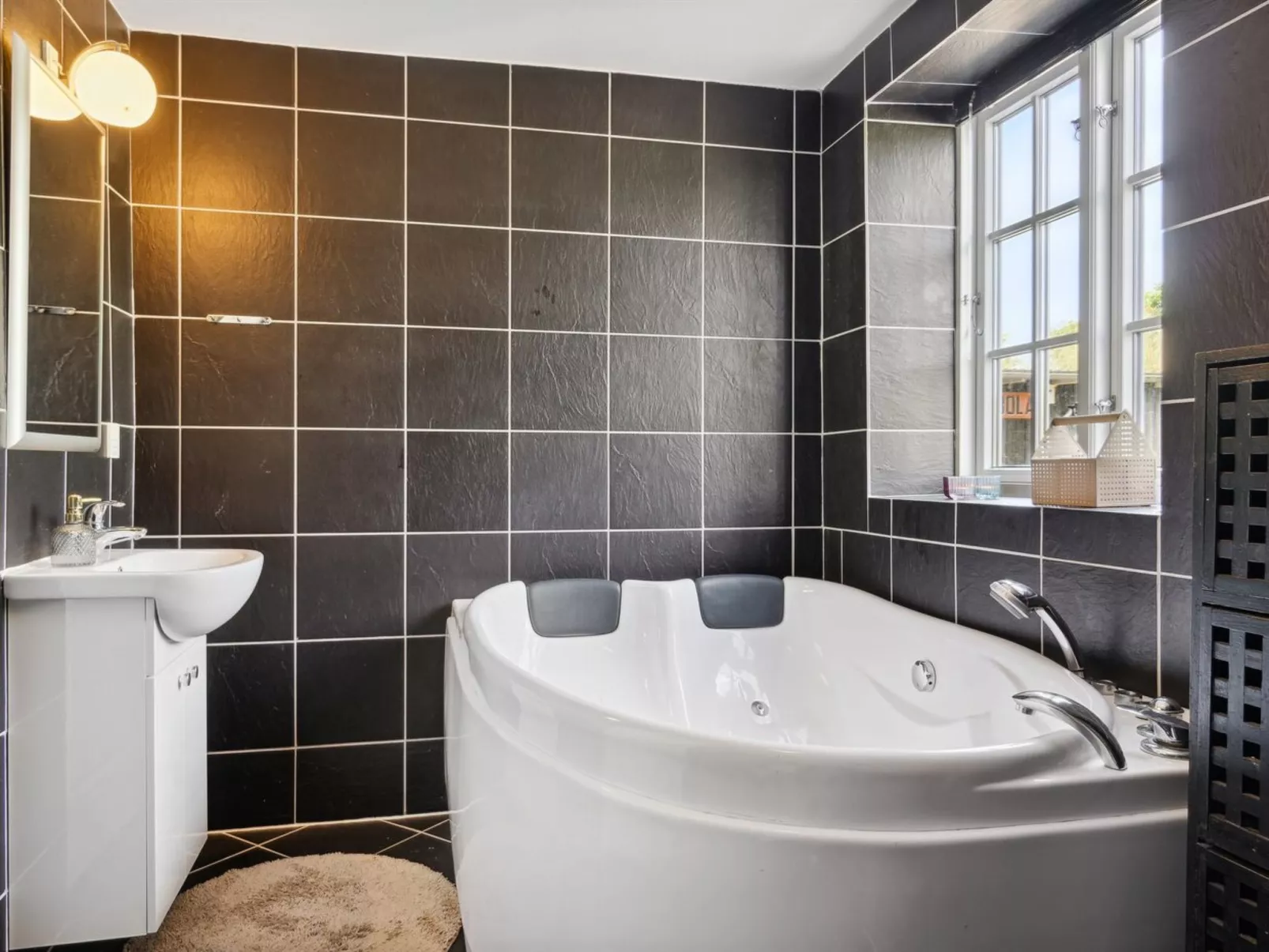 "Viivi" - 900m from the sea-Drinnen