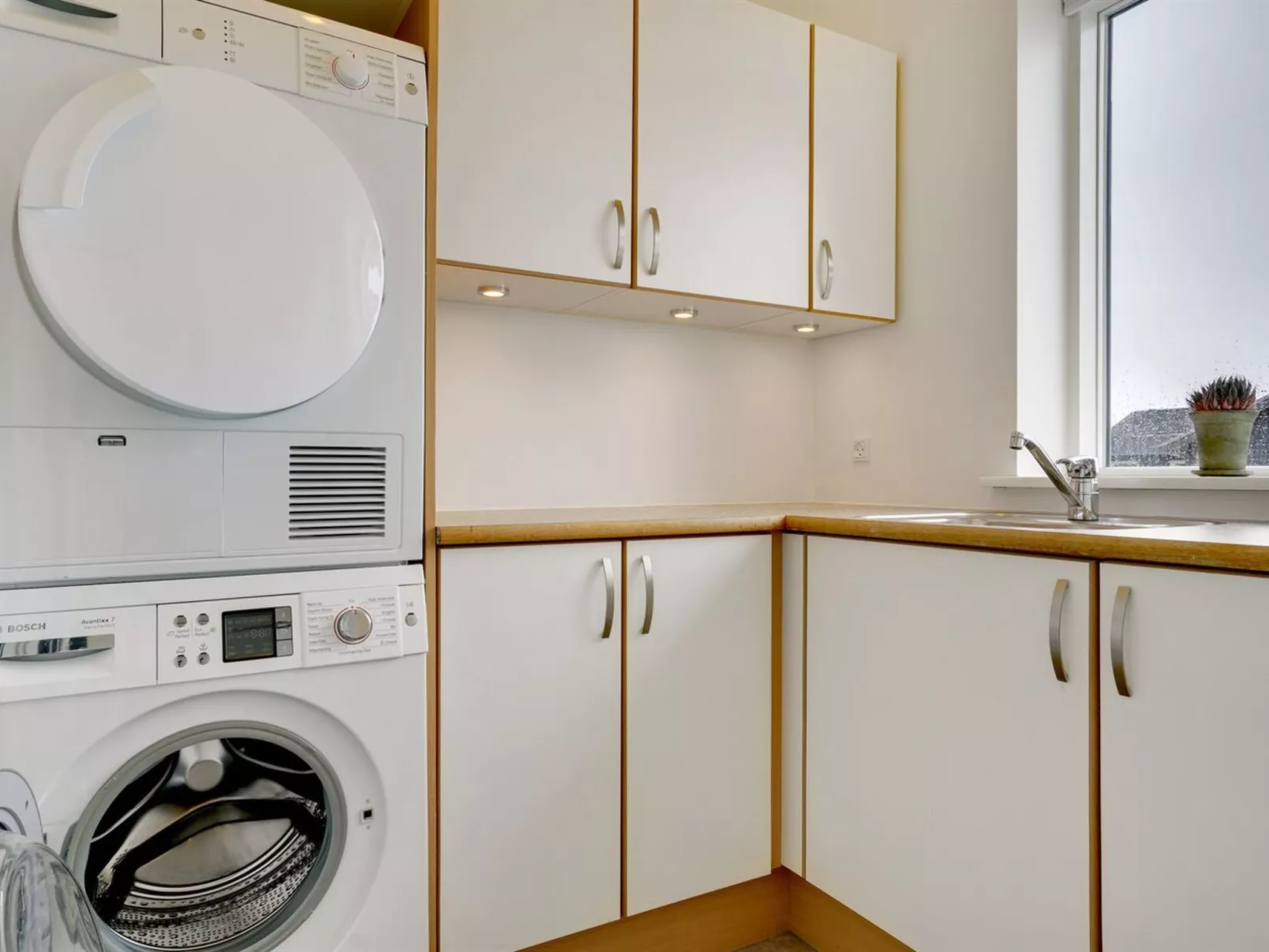 "Swarthofthi" - 1.5km from the sea-Drinnen