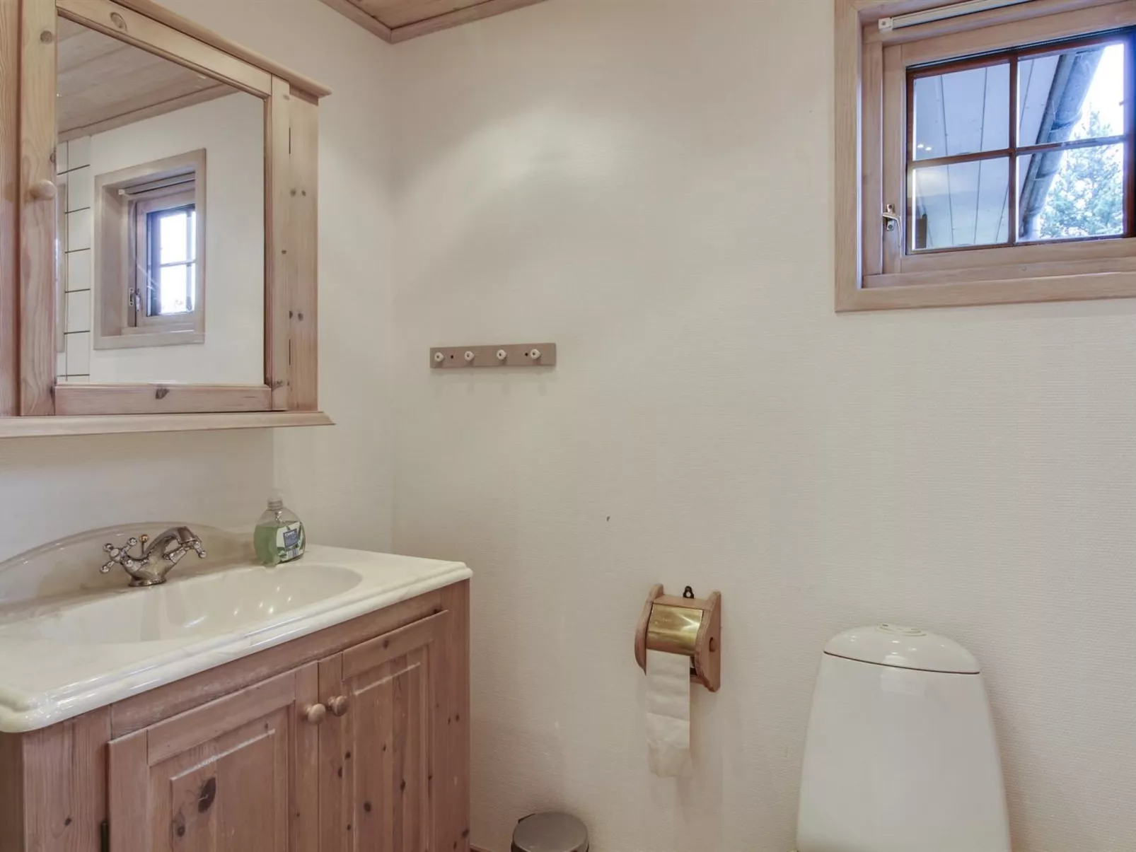 "Jo" - 1.2km from the sea-Dedans