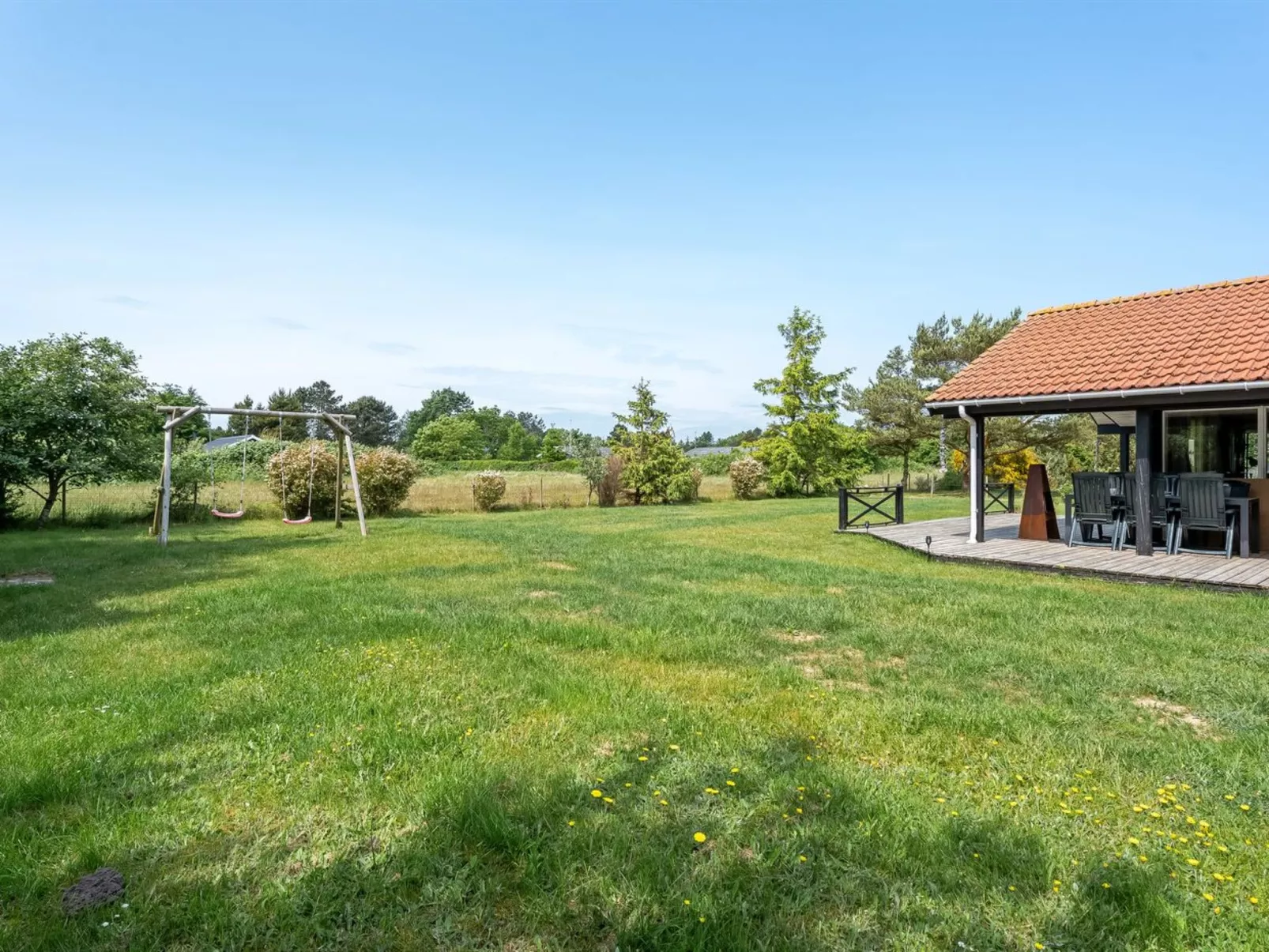 "Allie" - 150m from the sea-Outside