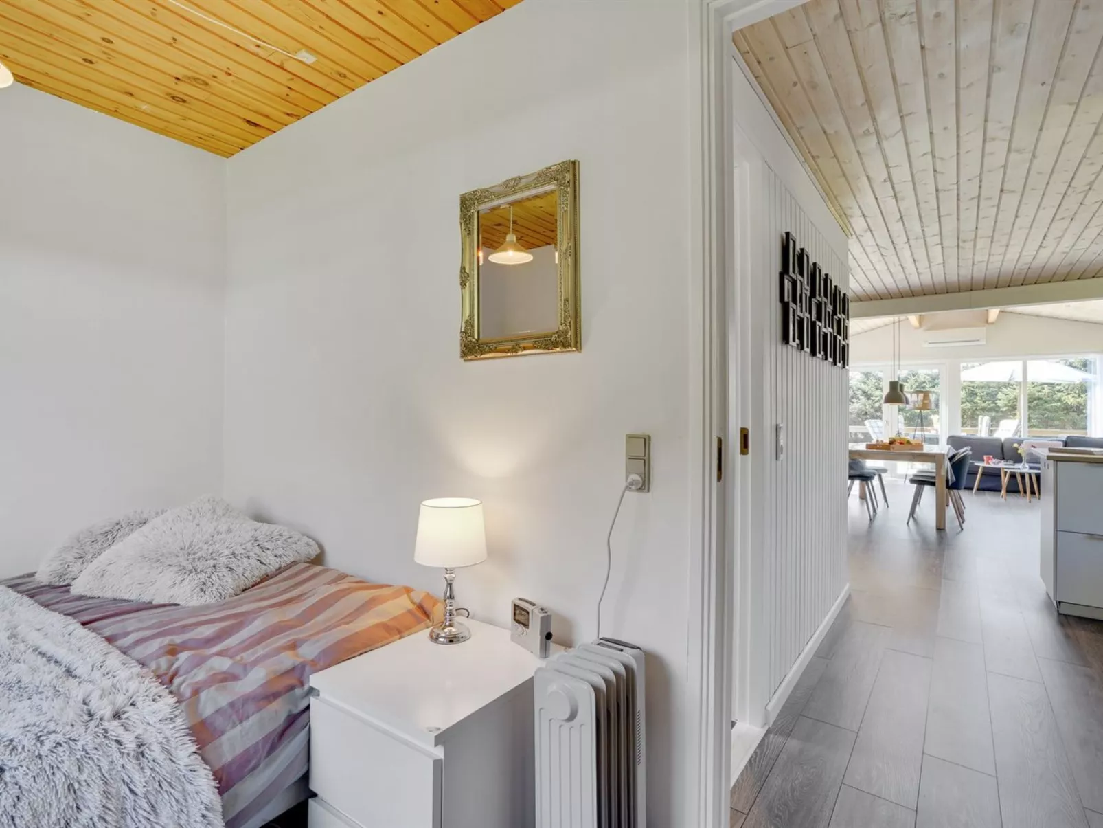 "Matilde" - 400m to the fjord-Inside