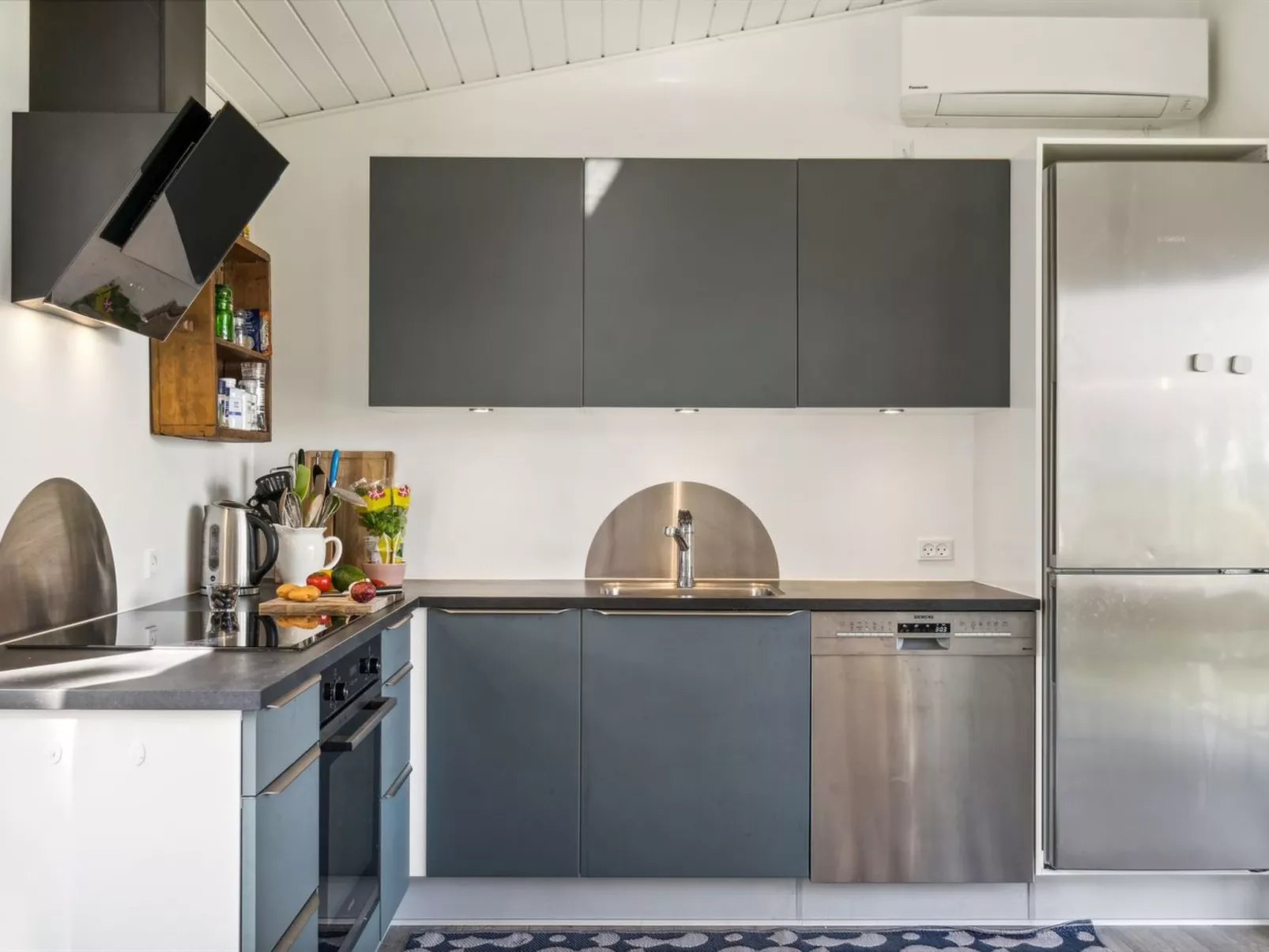 "Gjorgje" - 100m from the sea-Dedans