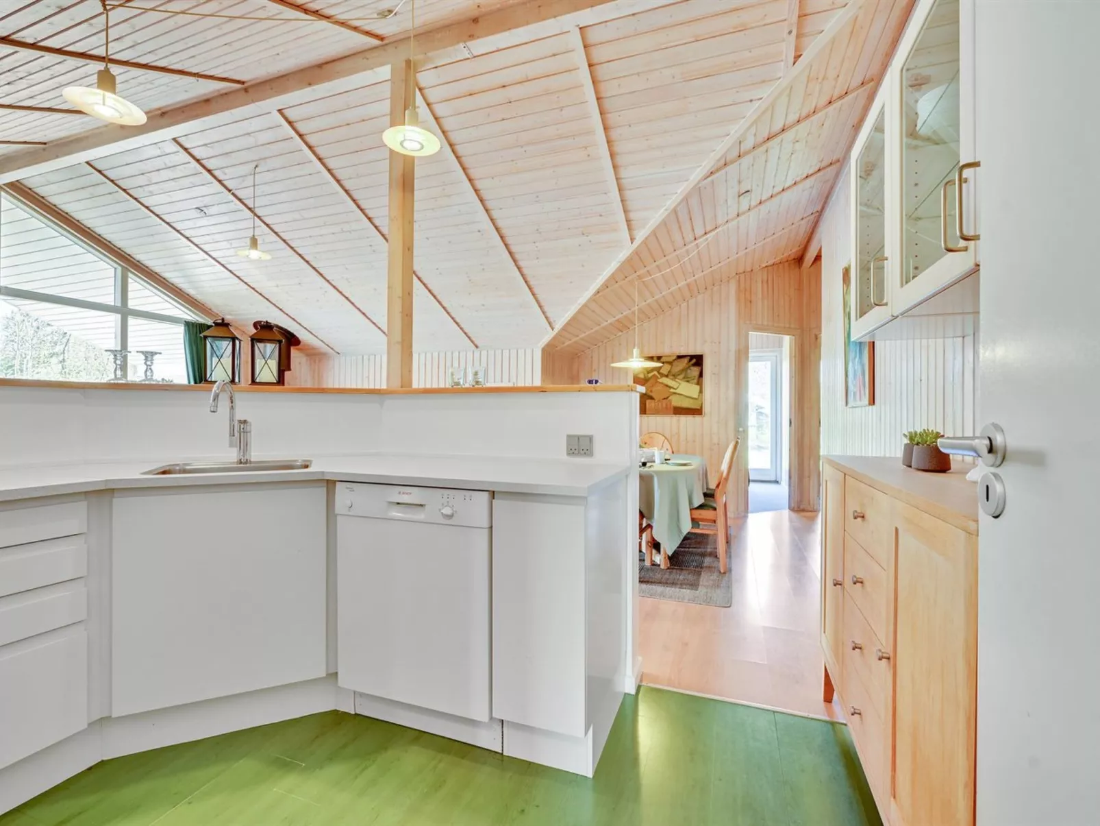 "Landuin" - 230m from the sea-Inside