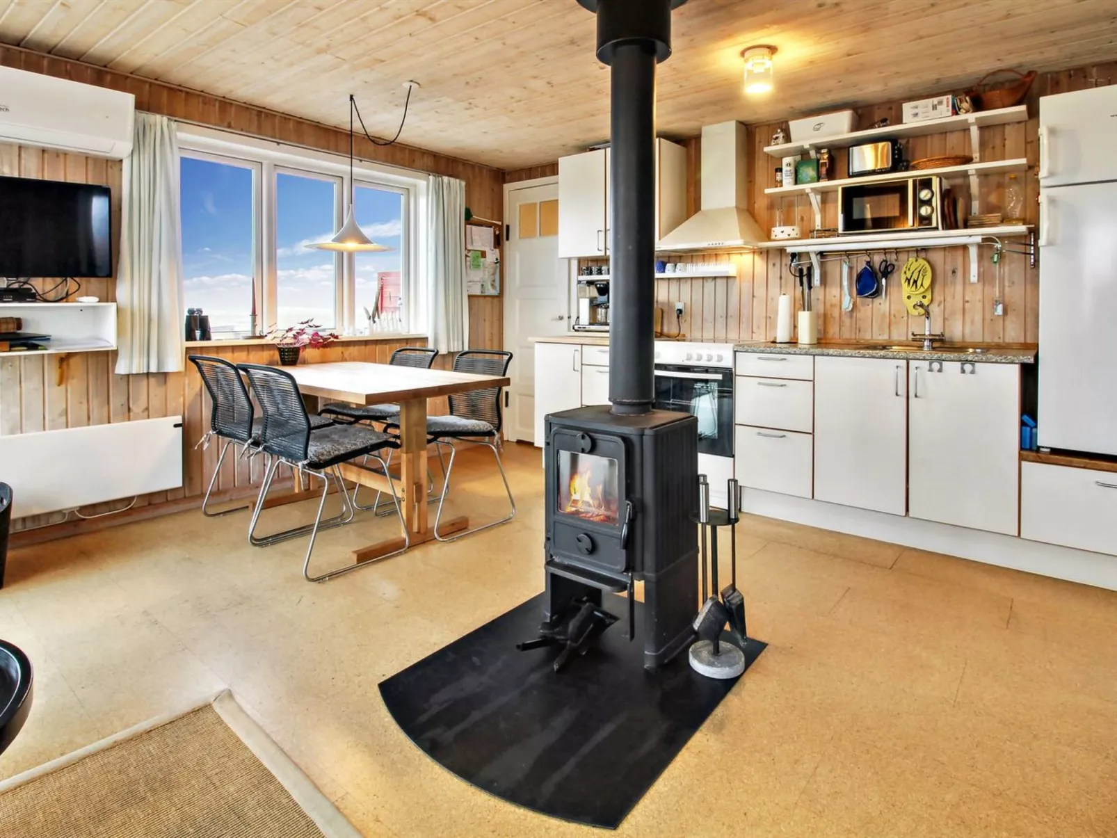 "Blomma" - 350m from the sea-Drinnen