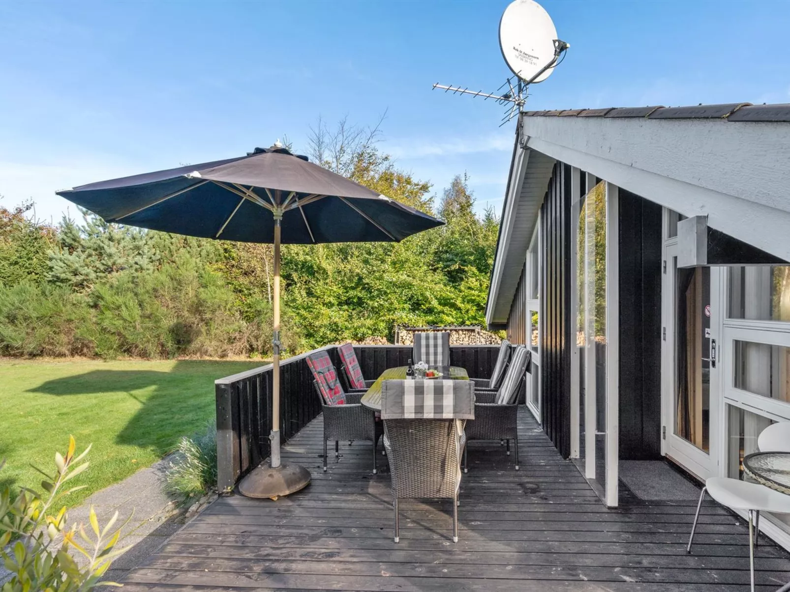 "Peter" - 400m from the sea-Outside