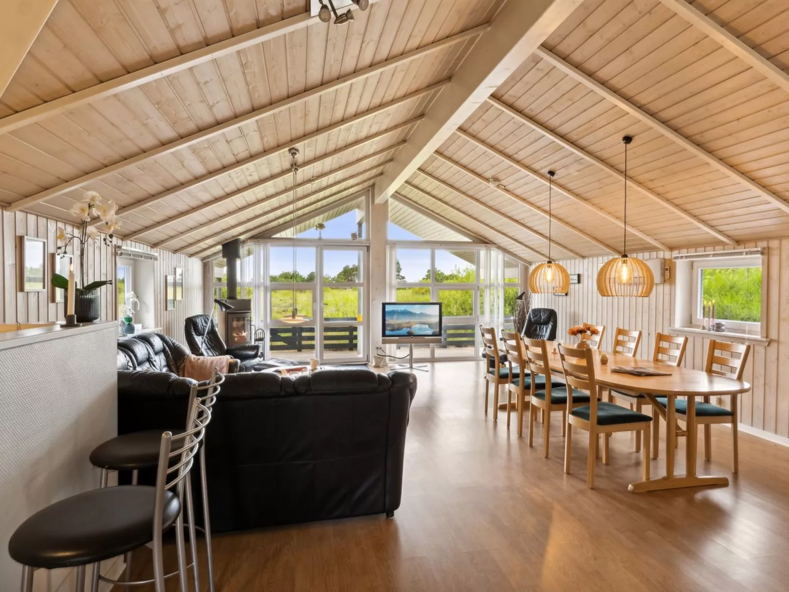 "Spurv" - 1.8km from the sea-Inside