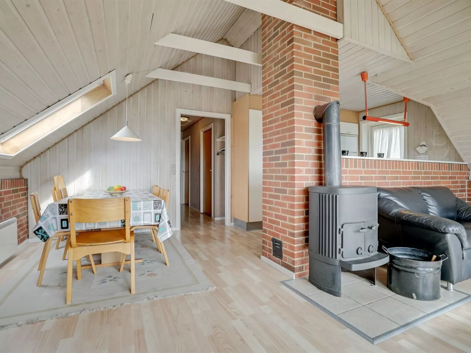 "Felina" -  from the sea-Inside