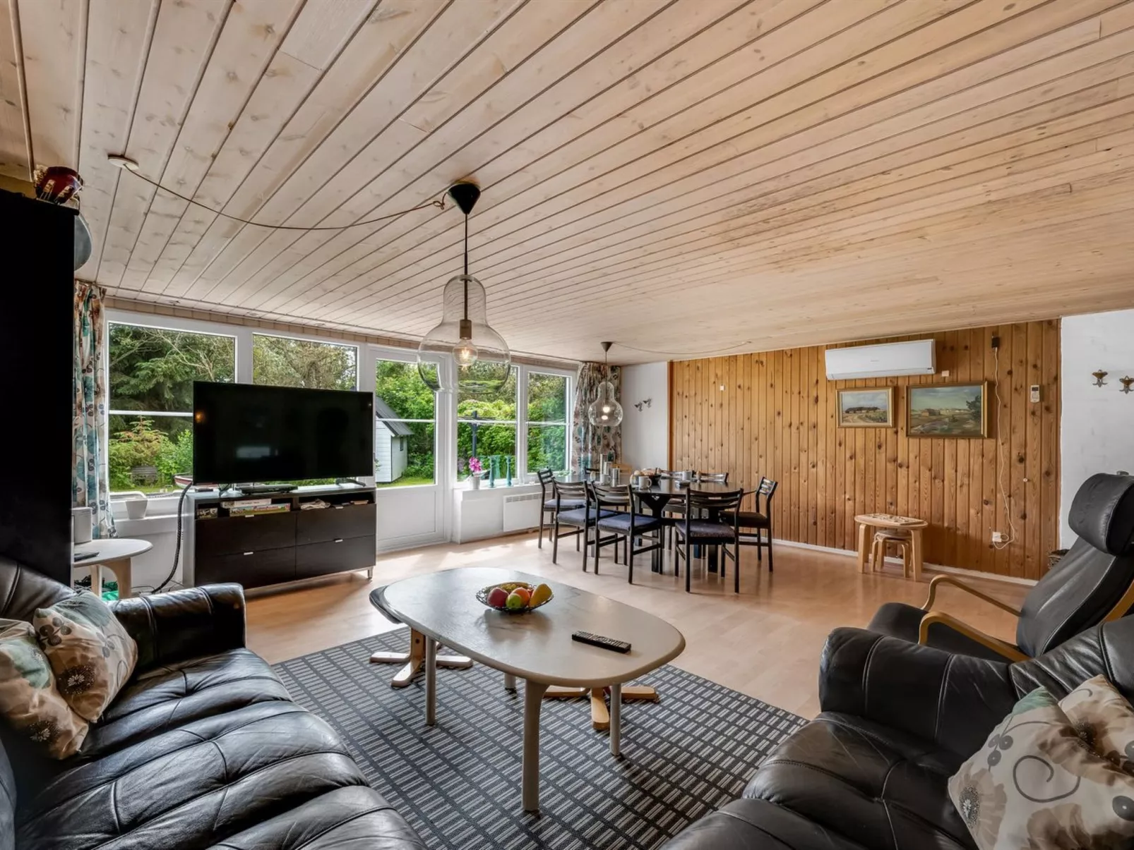 "Ludvig" -  from the sea-Inside