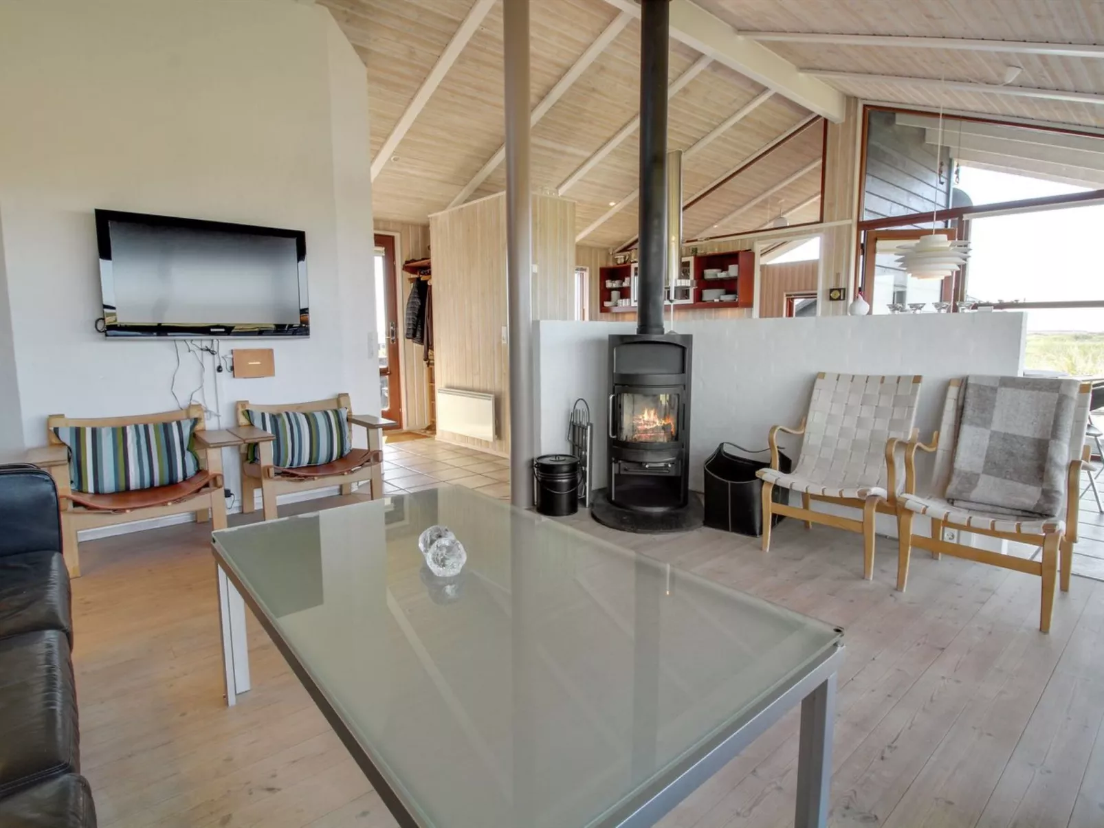 "Alim" - 300m from the sea-Drinnen