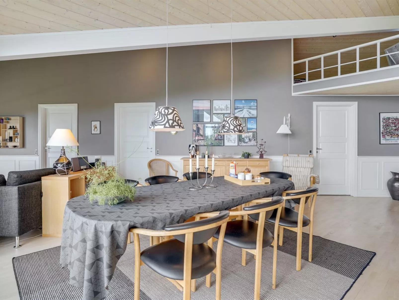 "Regnwald" - 400m to the fjord-Dedans