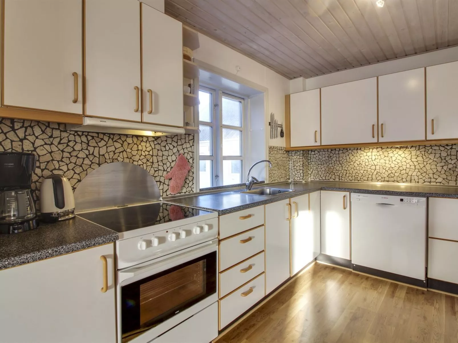 "Anais" - 1.6km from the sea-Drinnen