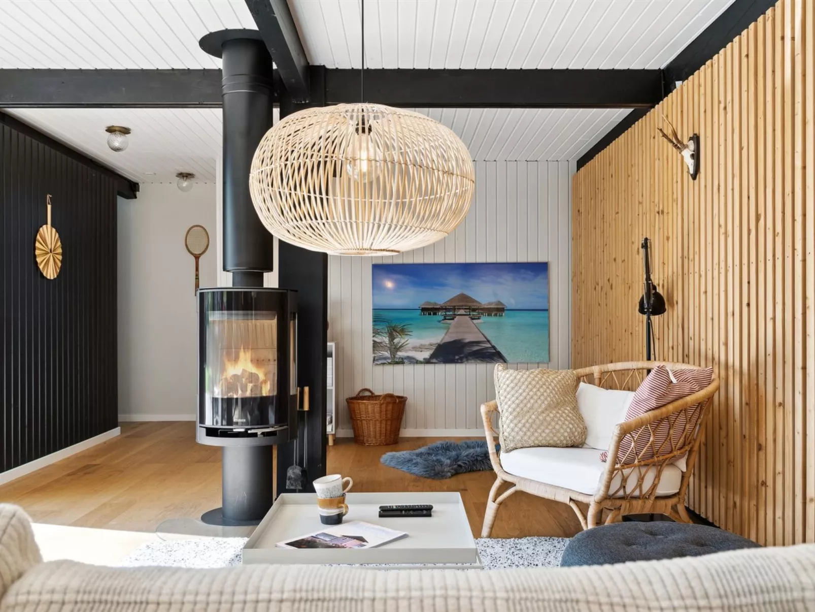 "Hævnir" - 1km from the sea-Dedans