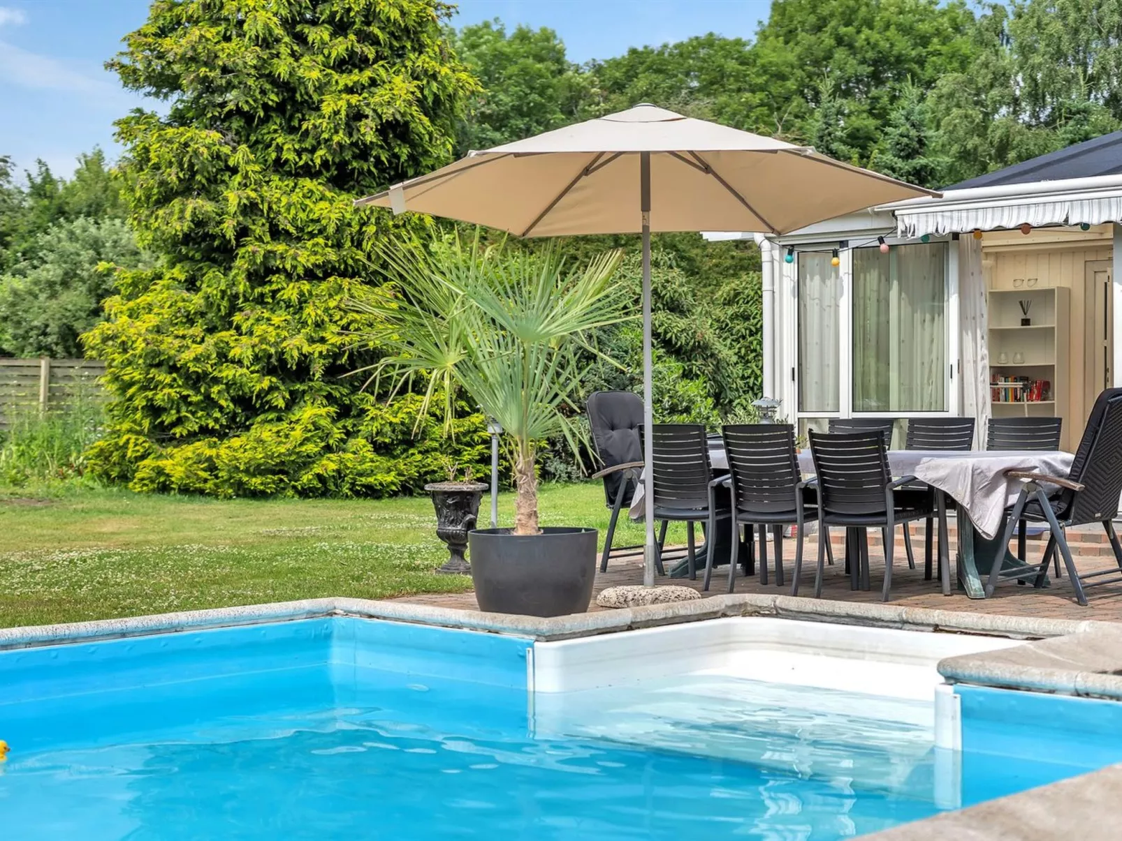 "Fentje" - 375m to the fjord-Outside