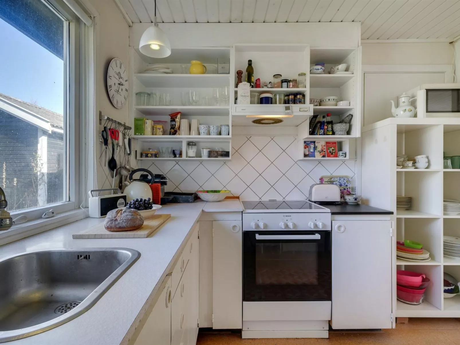 "Eragon" - 1.2km from the sea-Inside