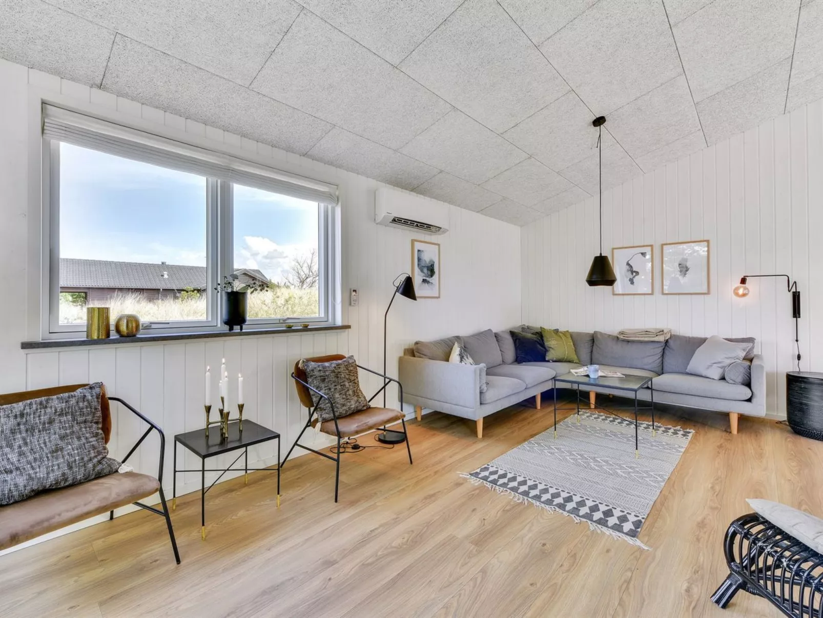 "Lassi" - 950m from the sea-Drinnen