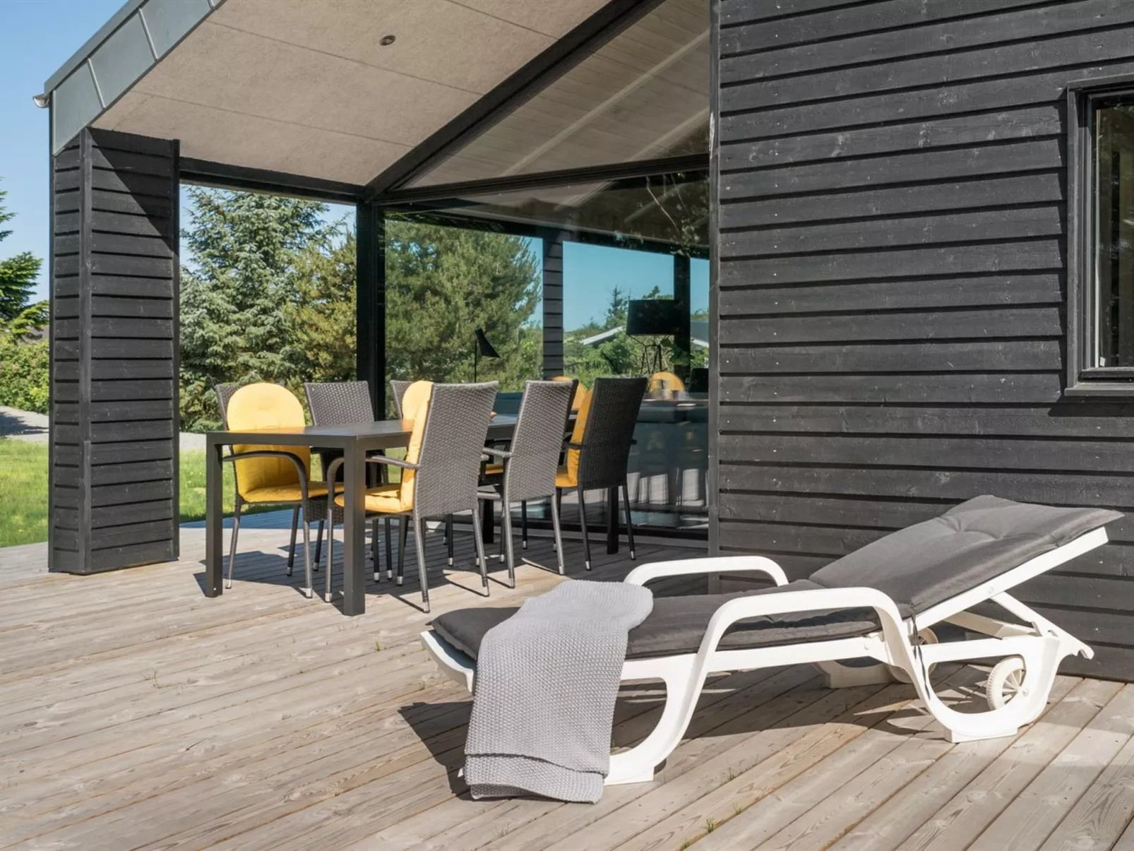 "Ilmarinen" - 561m from the sea-Outside