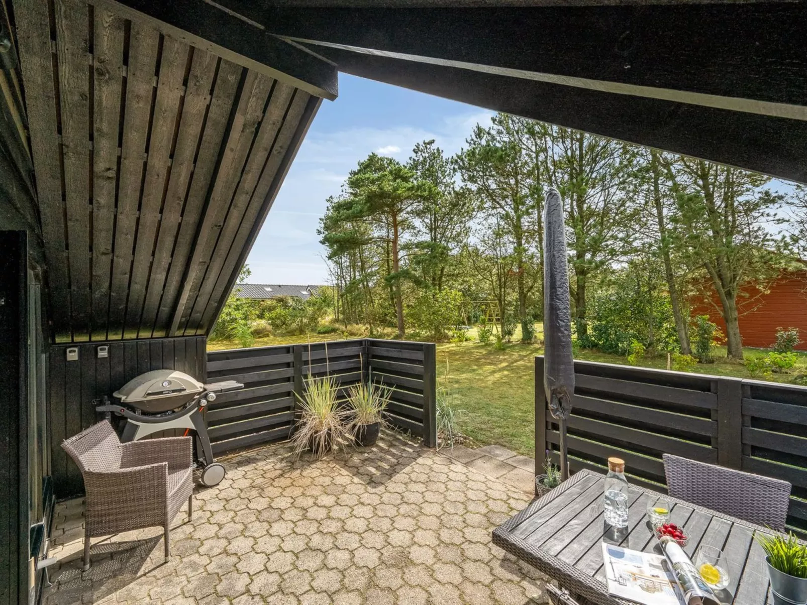 "Raita" - 350m to the fjord-Draußen