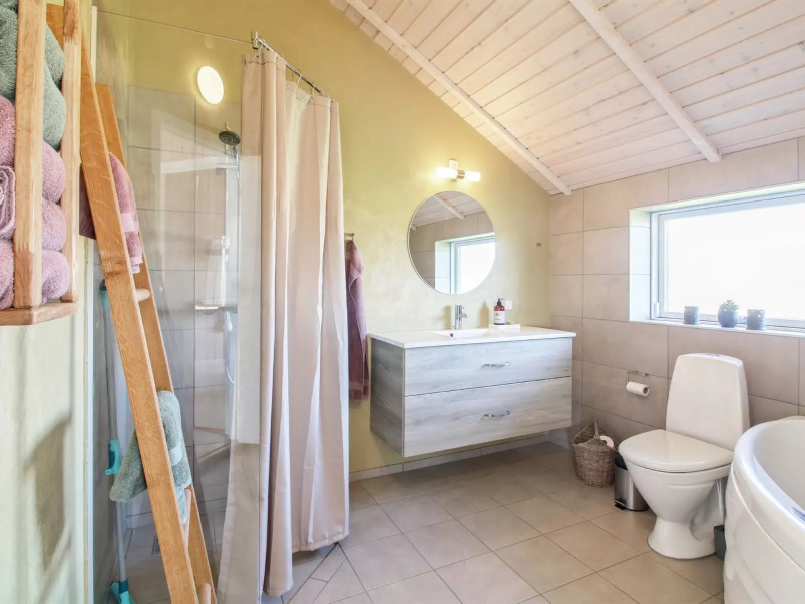 "Mirkka" - 1.5km from the sea-Inside