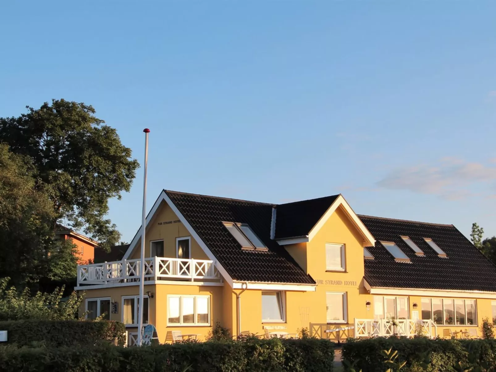 "Rina" - 30m to the fjord-Outside